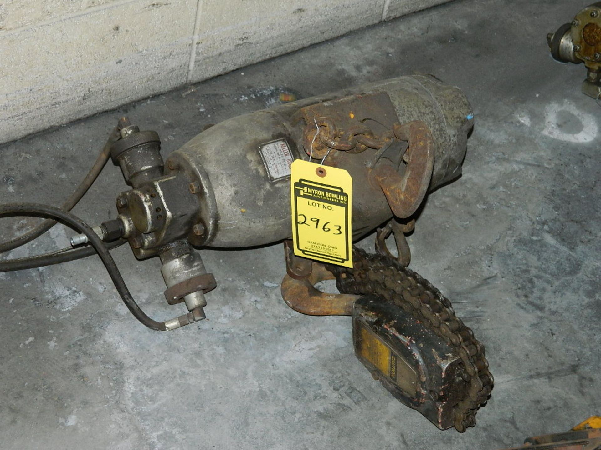 PNEUMATIC HOIST