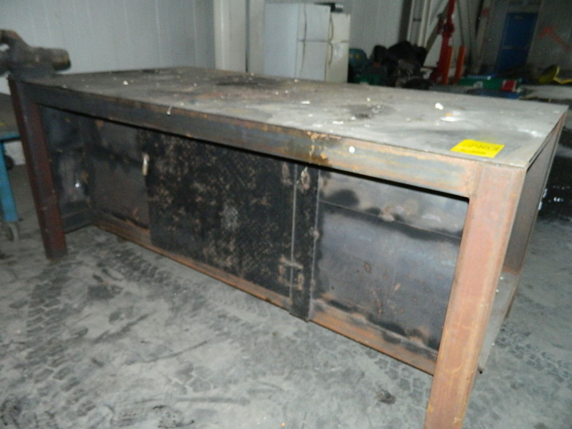 STEEL TABLE WITH WILTON VISE