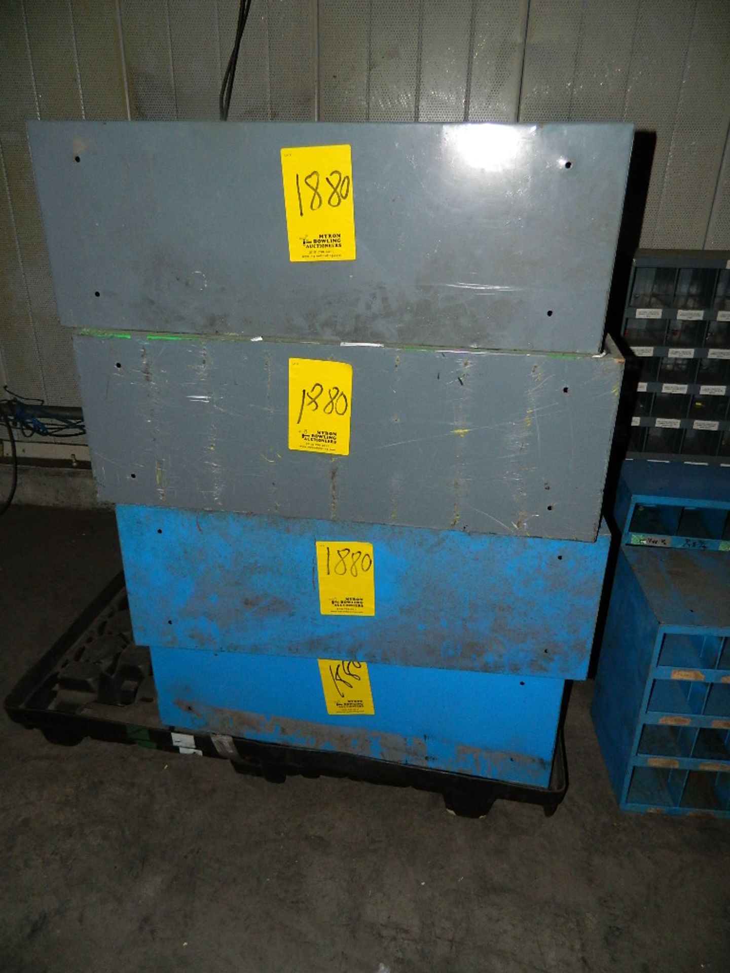 LOT OF METAL CABINETS