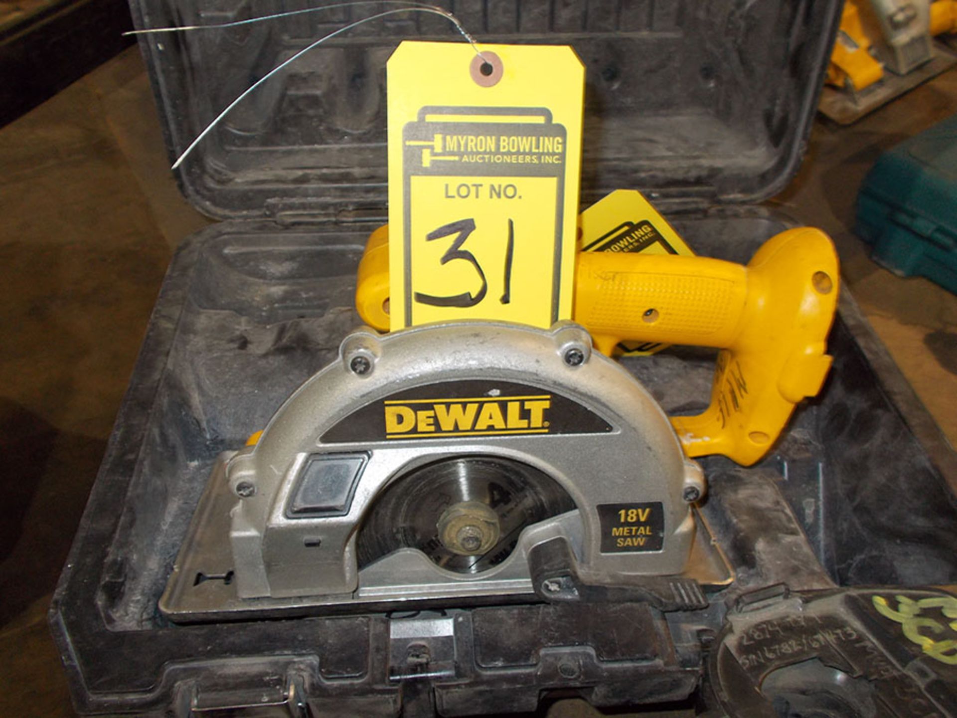 DEWALT 18 VOLT BATTERY METAL SAW, NO BATTERY