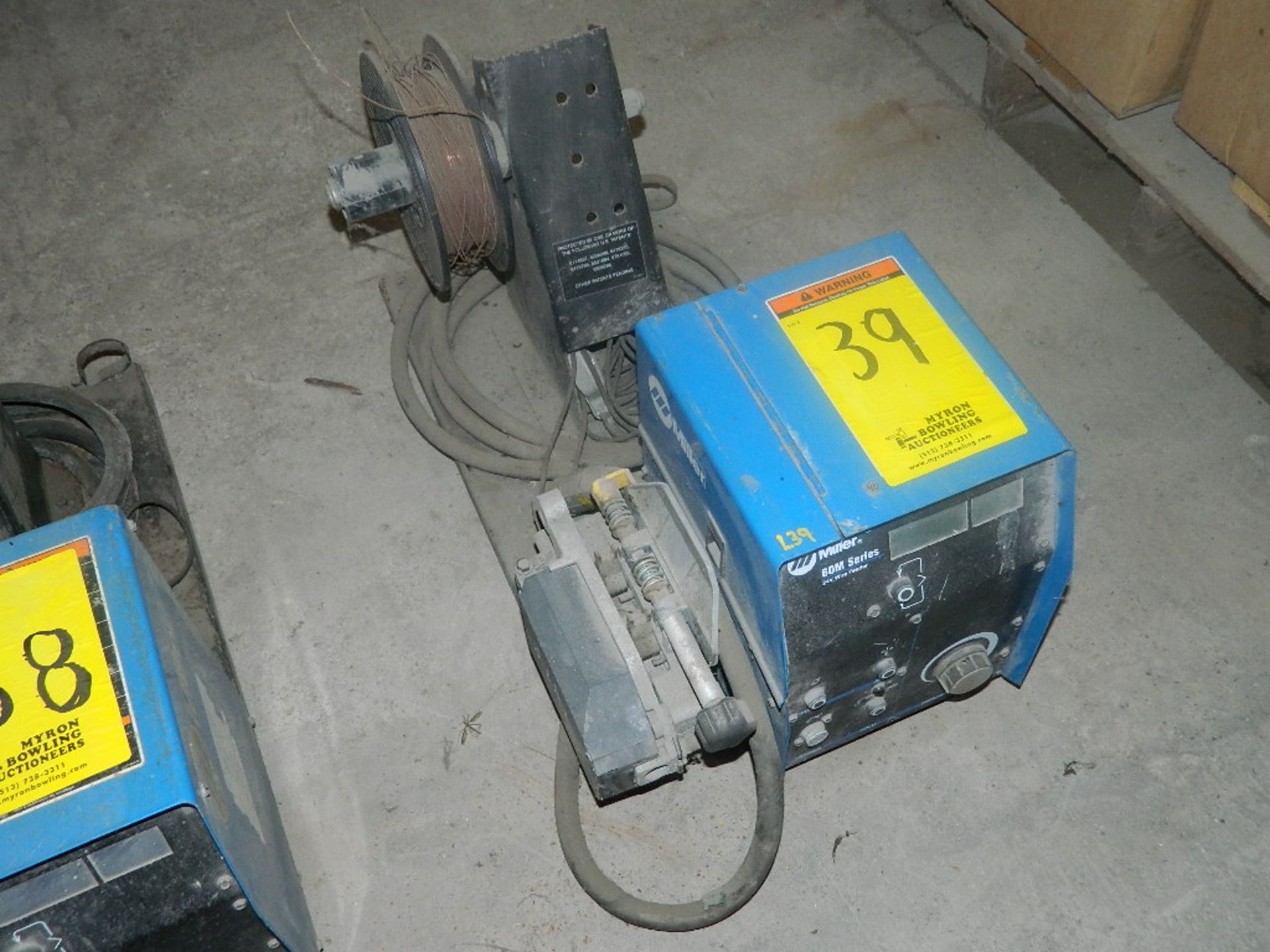 MILLER 60M WIRE FEED MIG