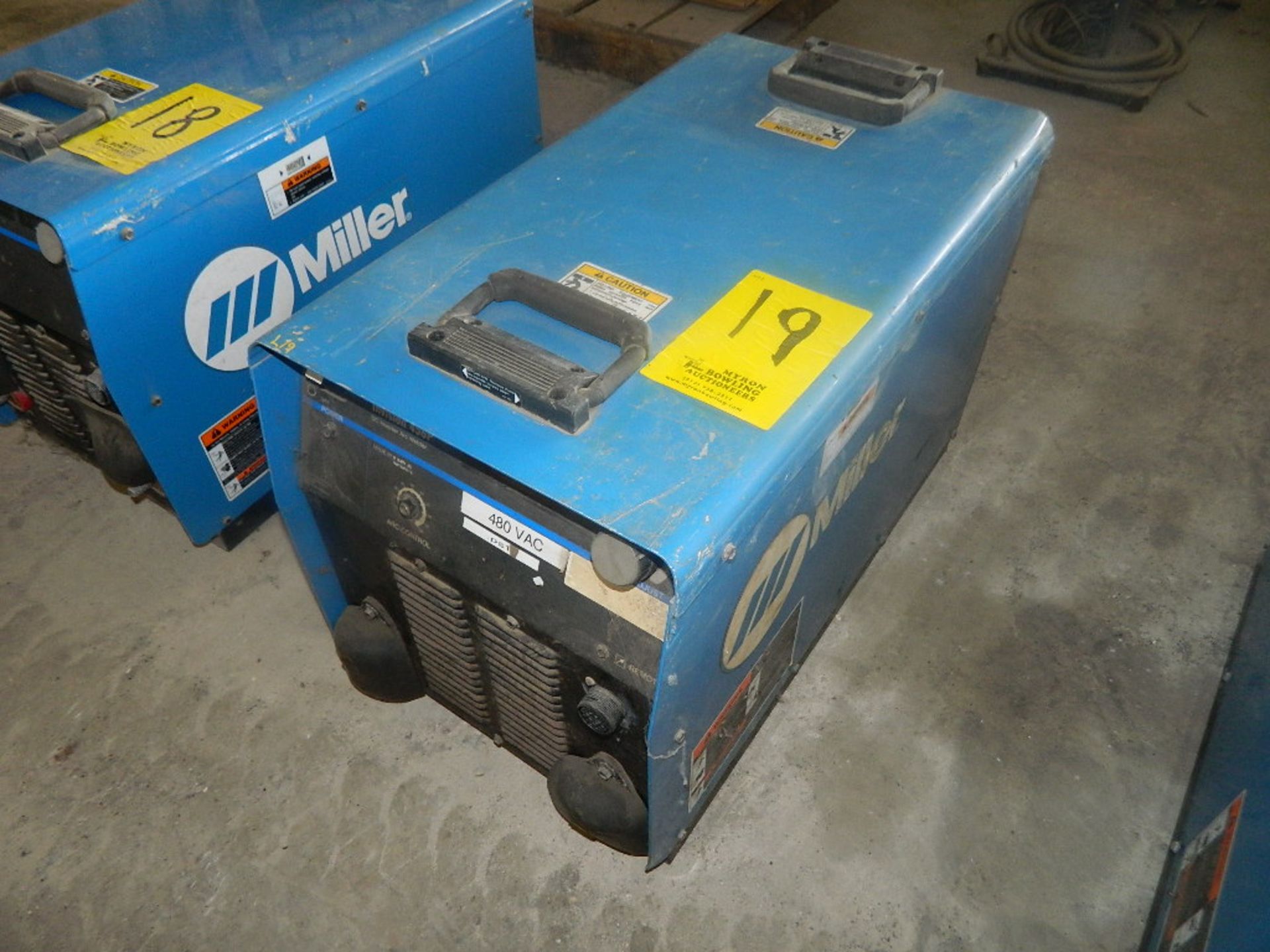 MILLER INVISION 456P DC ARC WELDER