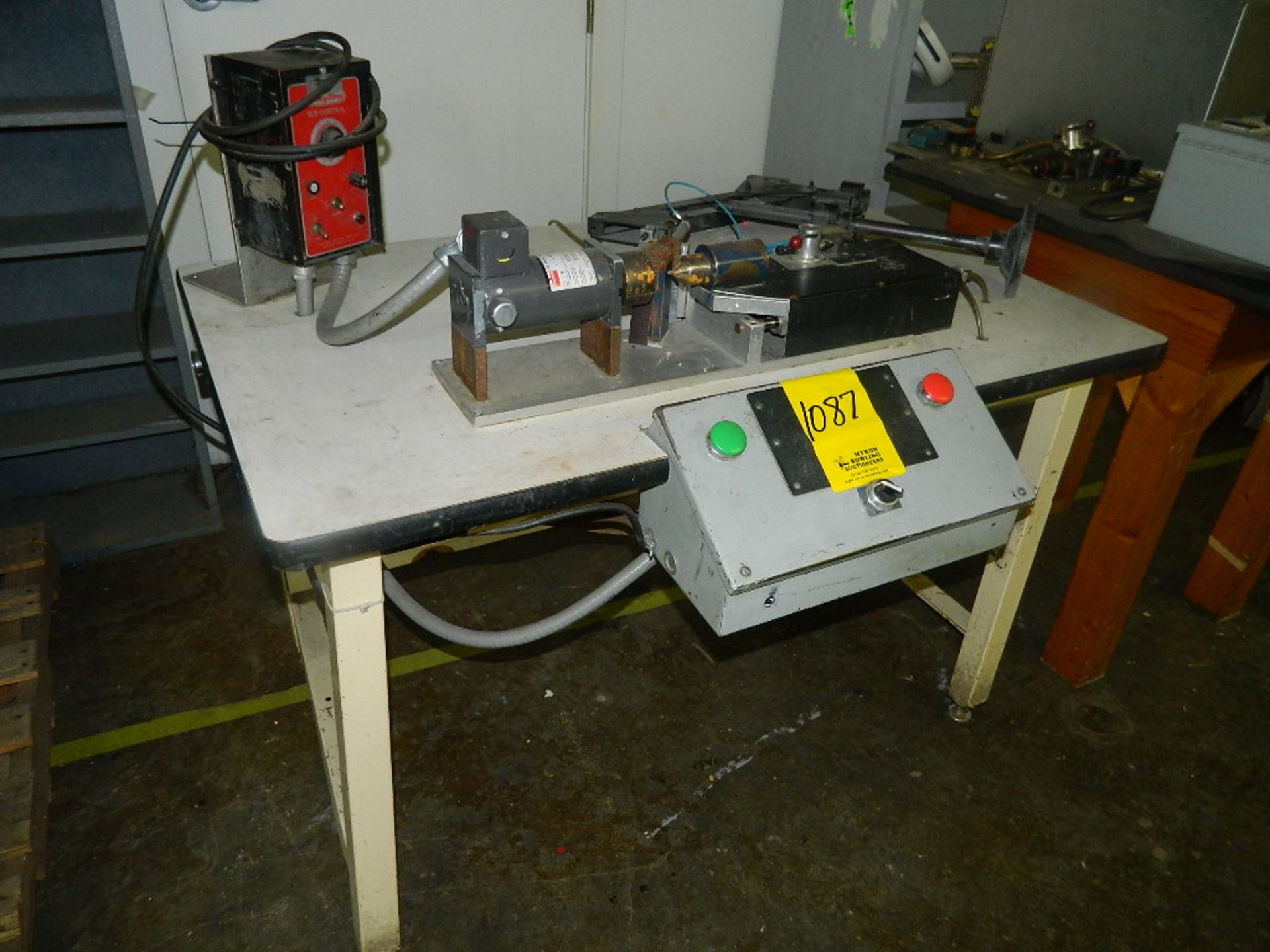 PNEUMATIC CUSTOM INSERT MACHINE