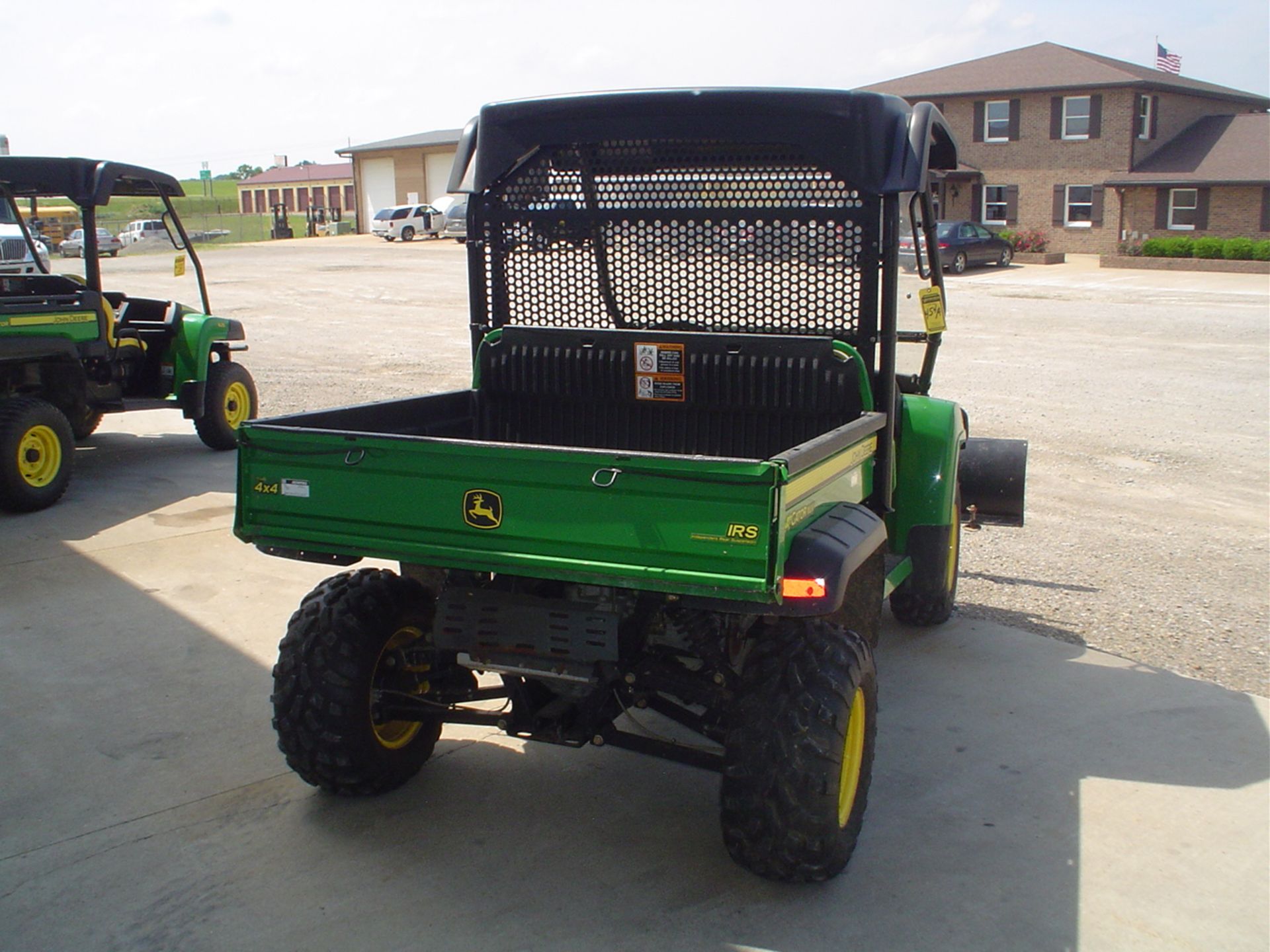 JOHN DEERE XUV 6251 GATOR W/SNOW PLOW & WINDSHIELD, 4X4, 192 HRS - Image 3 of 3