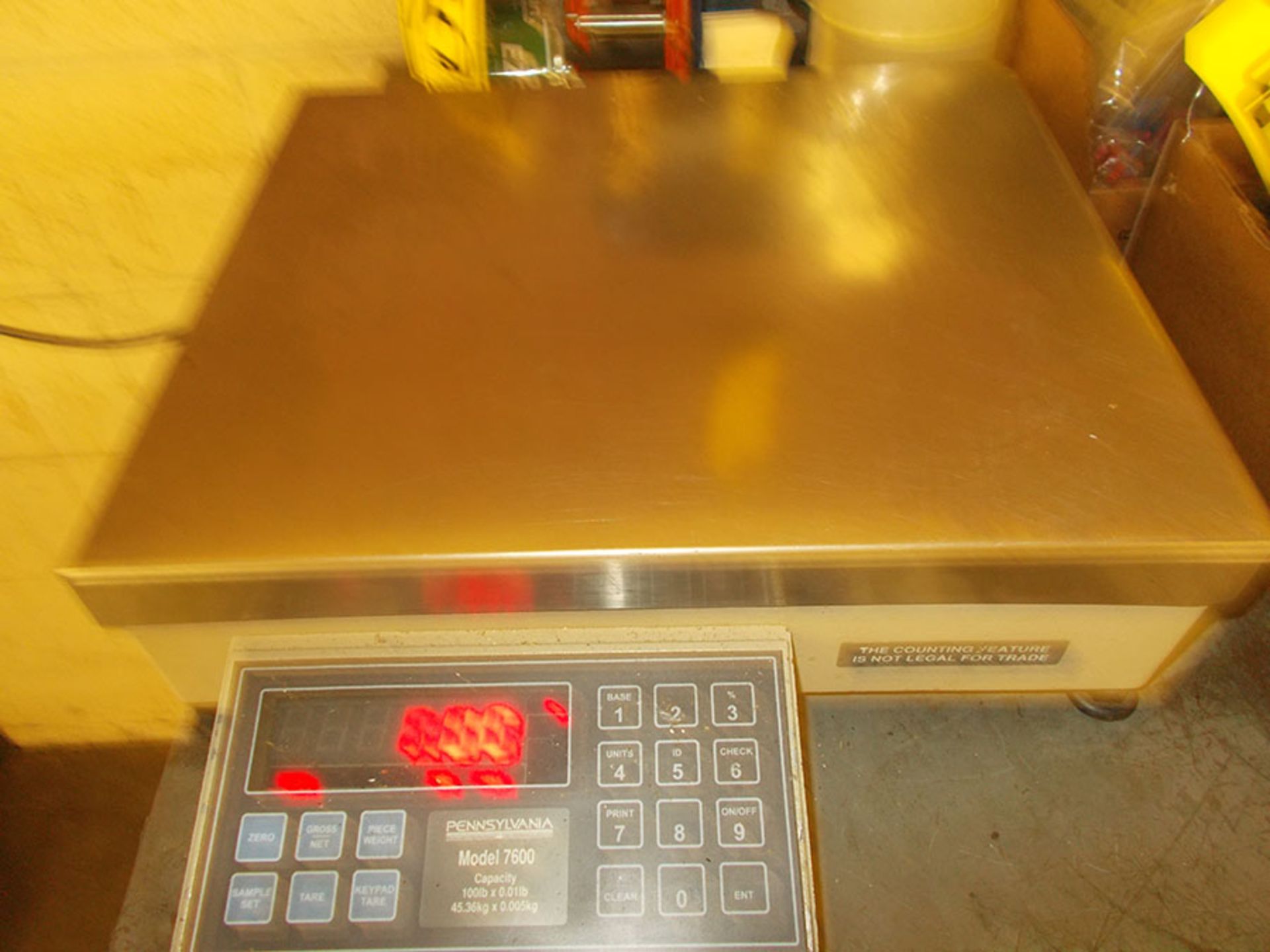 PENNSYLVANIA COUNTING DIGITAL SCALE, MODEL 7600