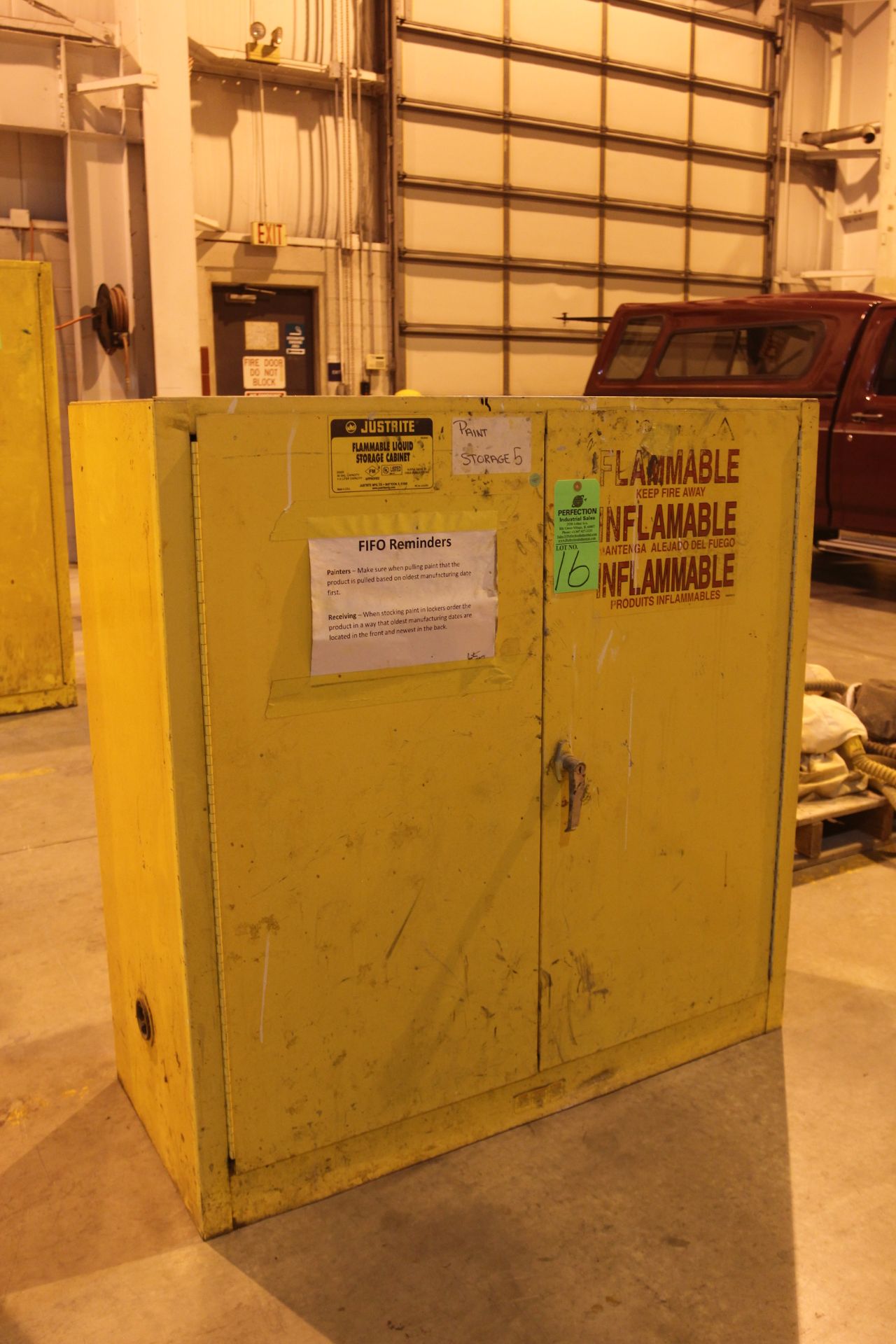 JUSTRITE 30 GALLON FLAMMABLE LIQUIDS CABINET