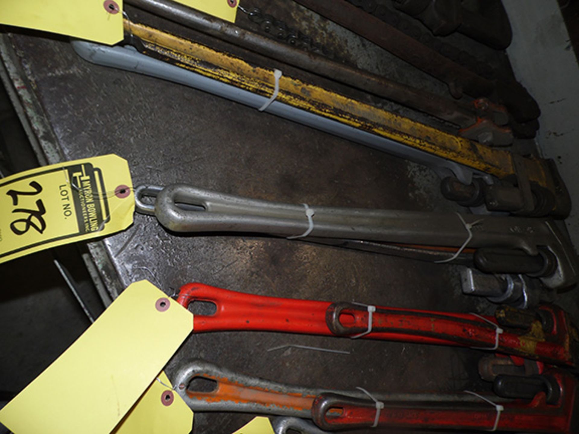 36'' PIPE WRENCHES (X2)