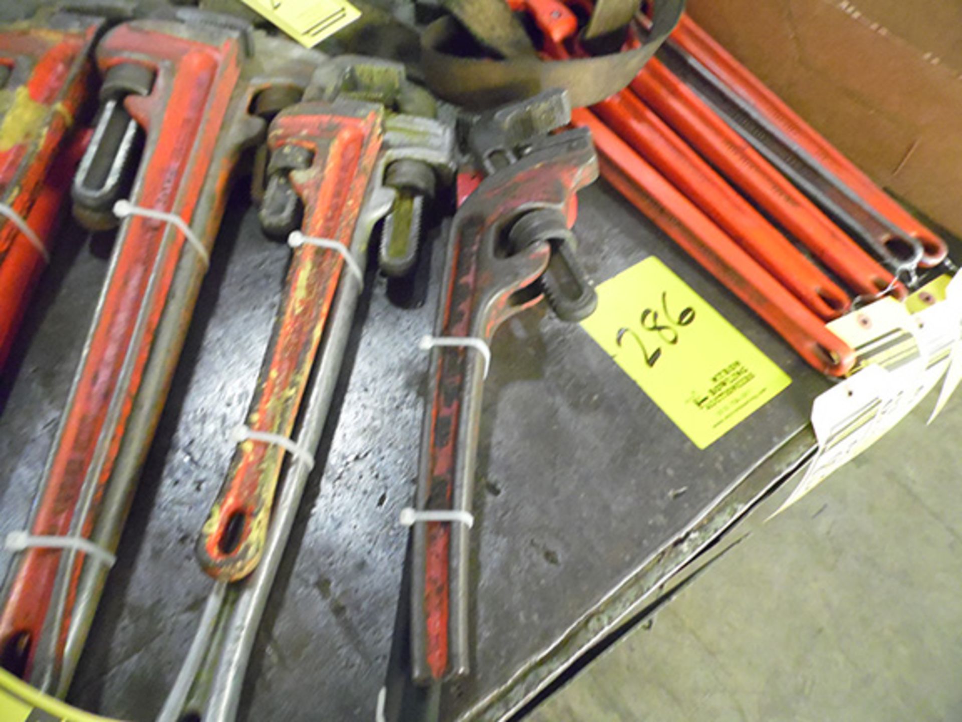 24'' & 18'' PIPE WRENCHES