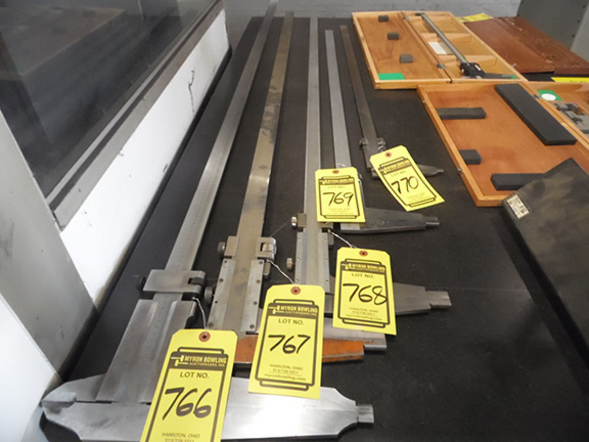 LARGE METRIC MICROMETER