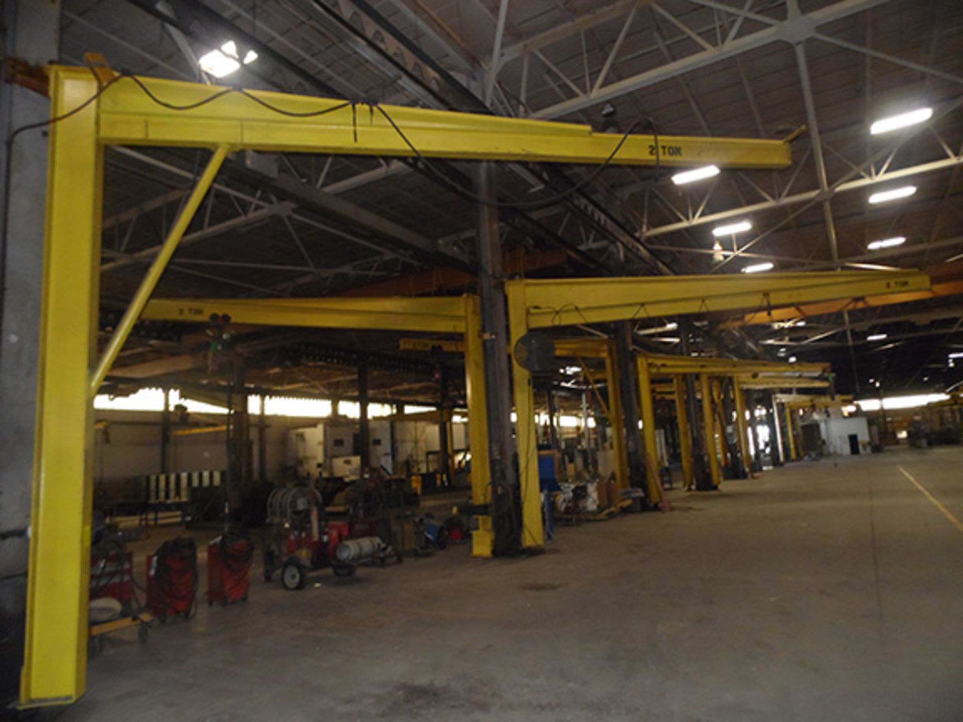 JIB CRANE, 24' 2-TON HOIST