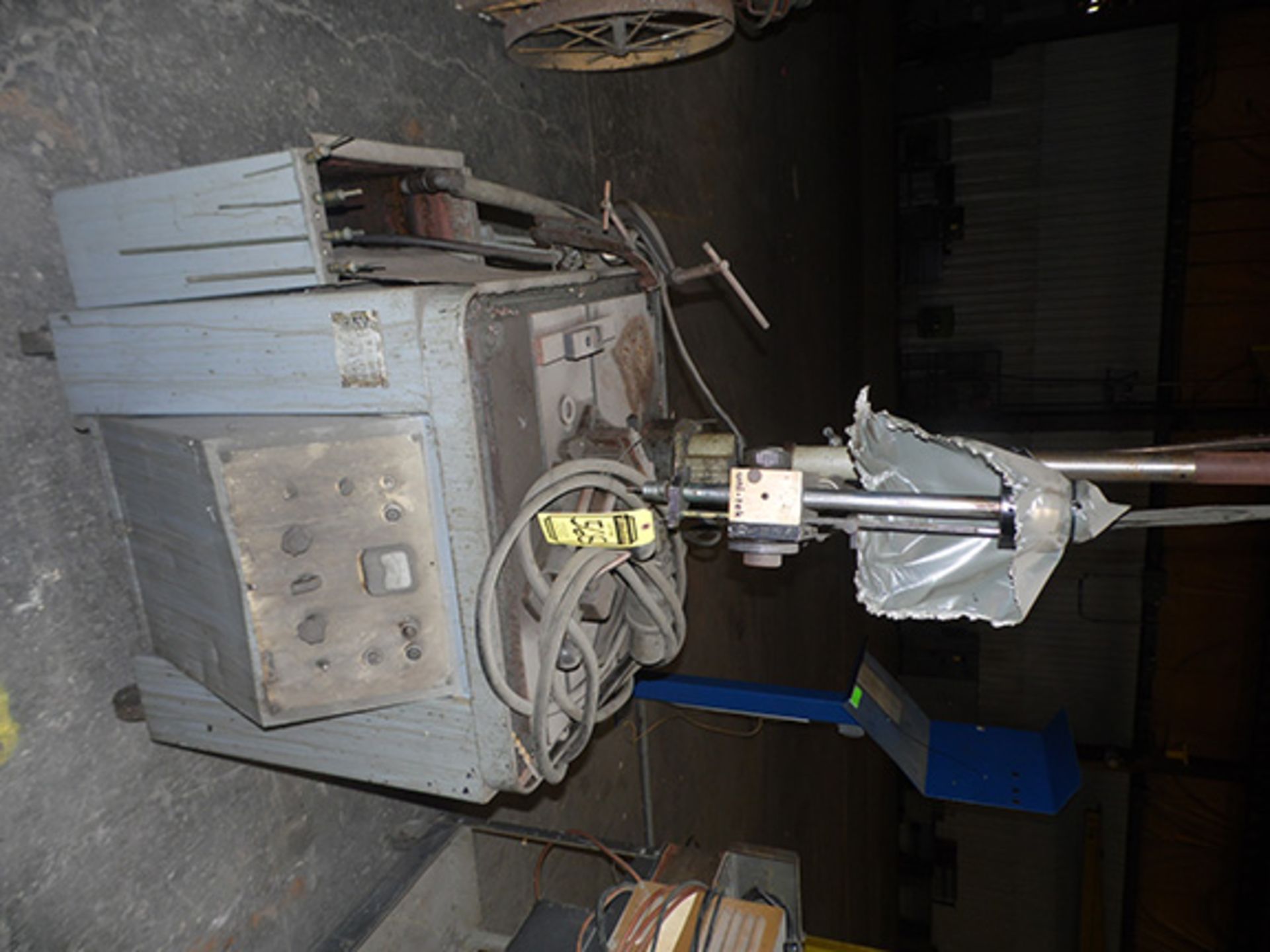 UNITEC ELECTRODE CUTTER, MODEL 300 SF, S/N 121179 - Image 2 of 2