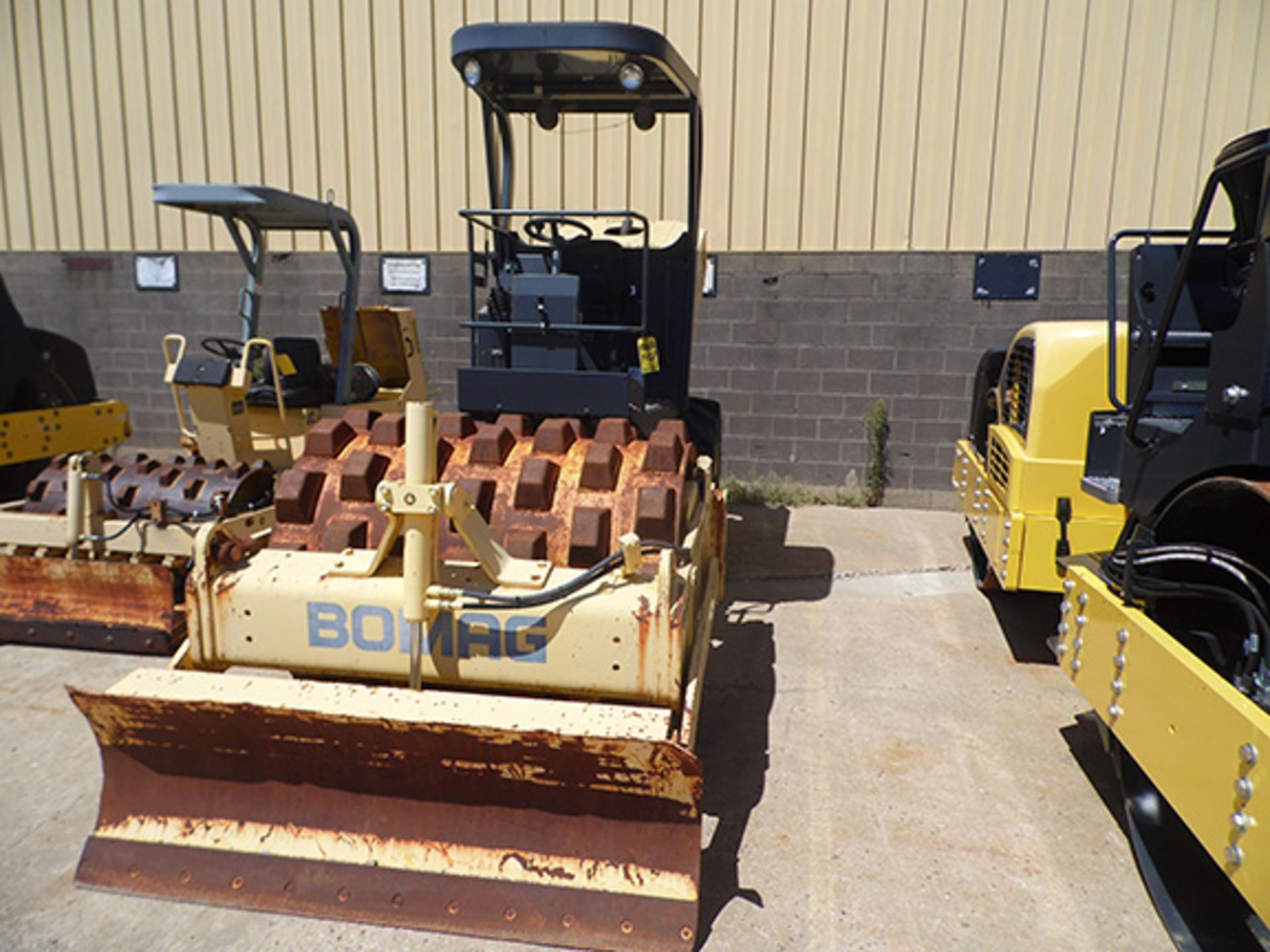 BOMAG SINGLE DRUM ROLLER, MODEL BW-145-ADH, DEUTZ DIESEL, S/N 901581491003