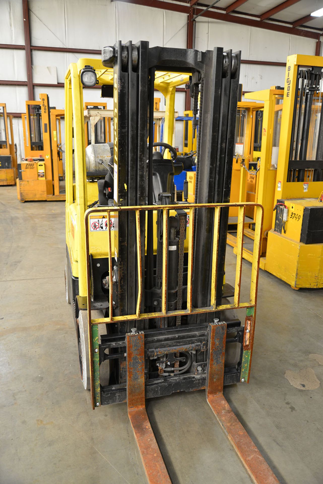 2009 HYSTER 5,000-lb. Capacity Forklift, Model S50FT, S/N F187V15713G, LPG, Lever Shift, Solid - Image 2 of 6