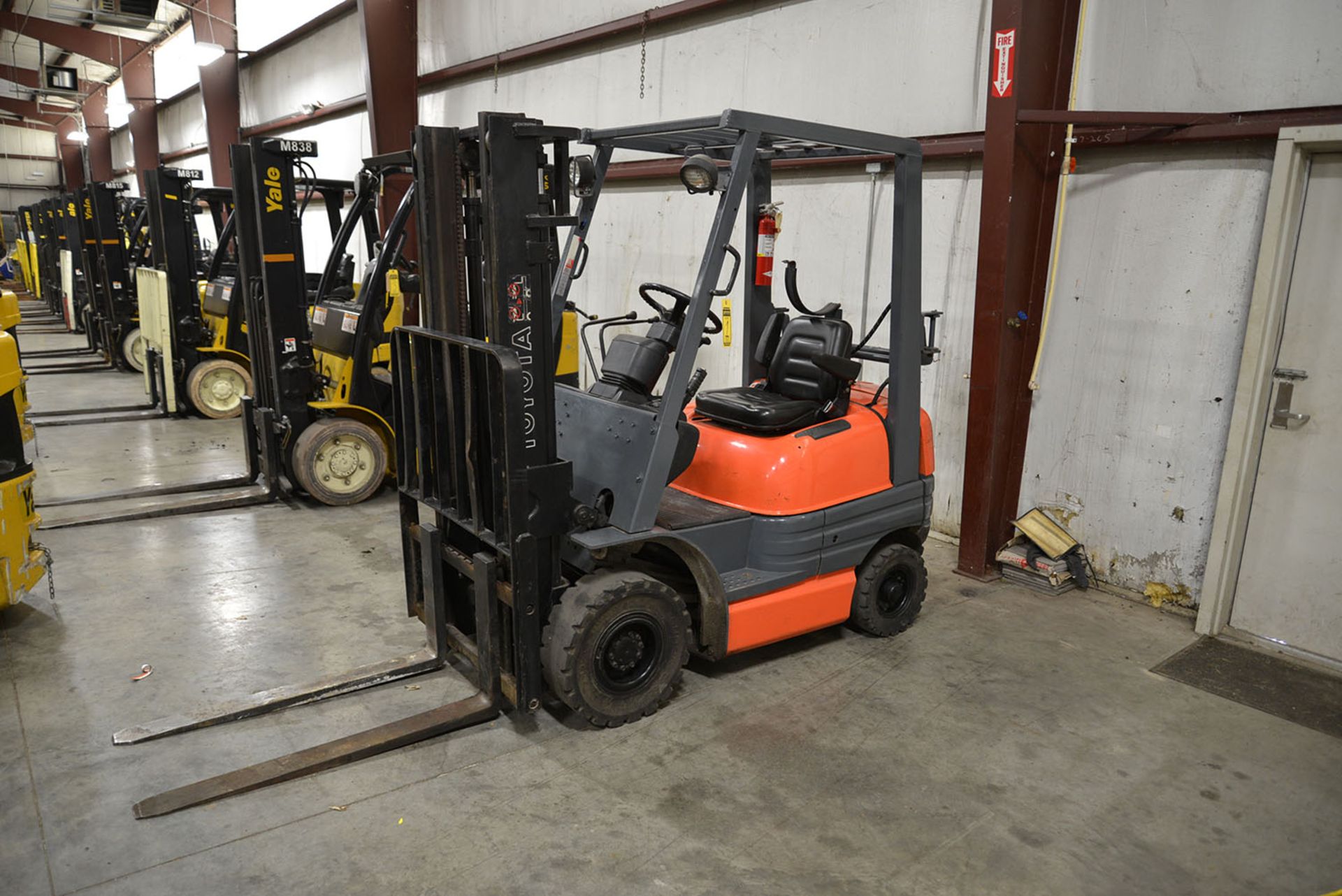 TOYOTA 3,500-lb. Capacity Forklift, Model 42–6 FGU15, S/N 62258, LPG, Lever Shift, Pneumatic