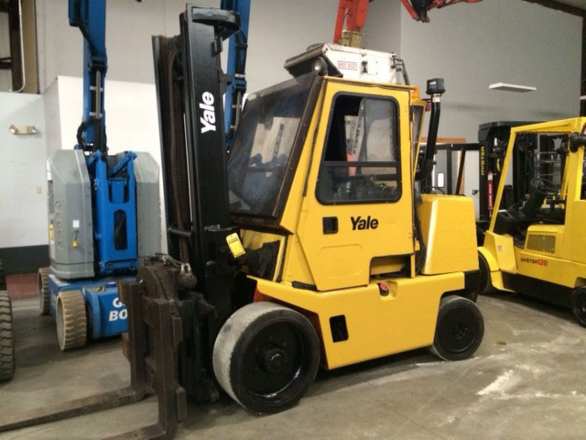 2006 YALE 15,500-lb. Capacity Forklift, Model GDC155CAN, Perkins Diesel Engine, Cab w/Heat & AC, - Image 4 of 5