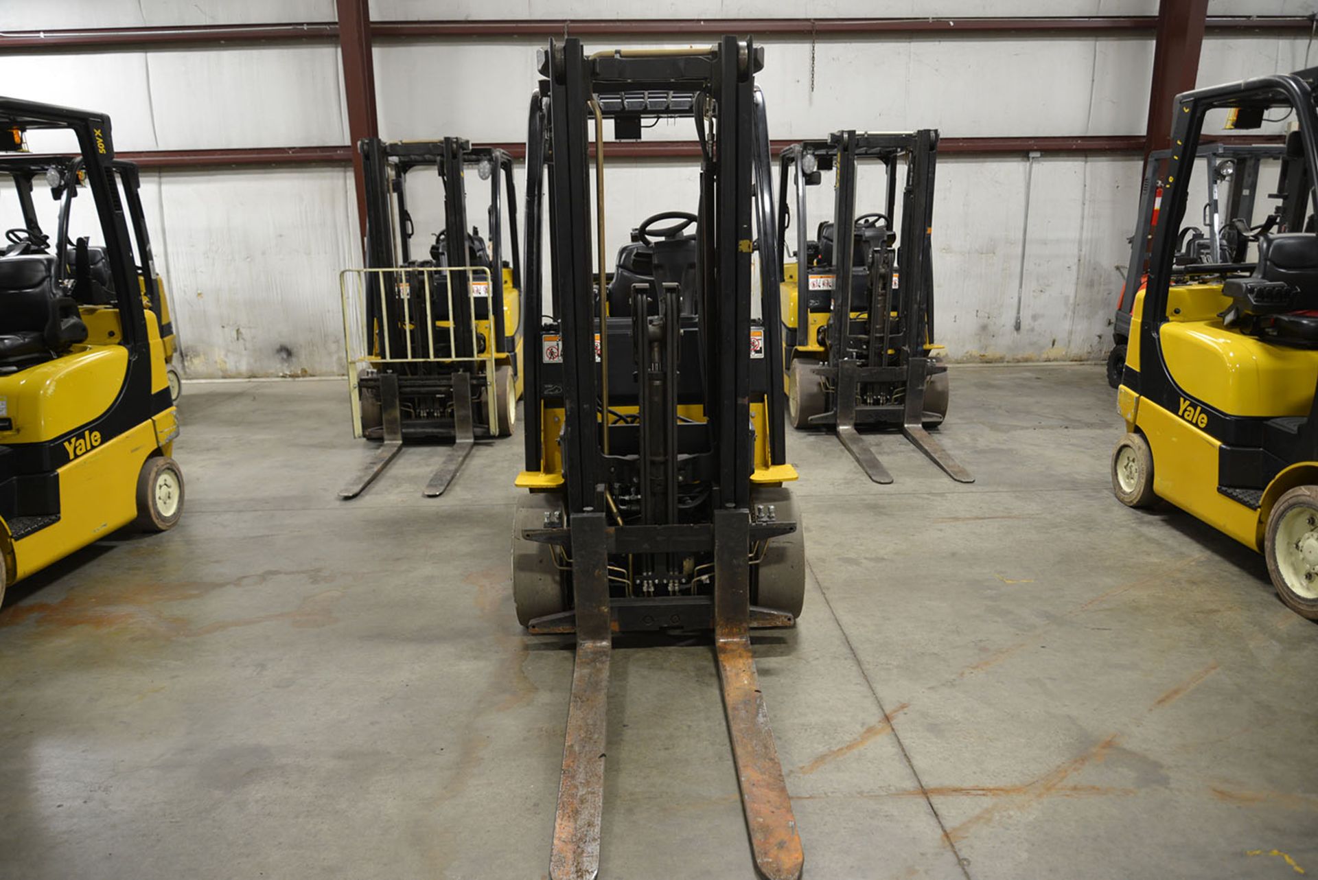 2008 YALE 5,000-lb. Capacity Forklift, Model GLC050VXNV, S/N A910V13922F, LPG, Solid Non-Marking - Image 3 of 6