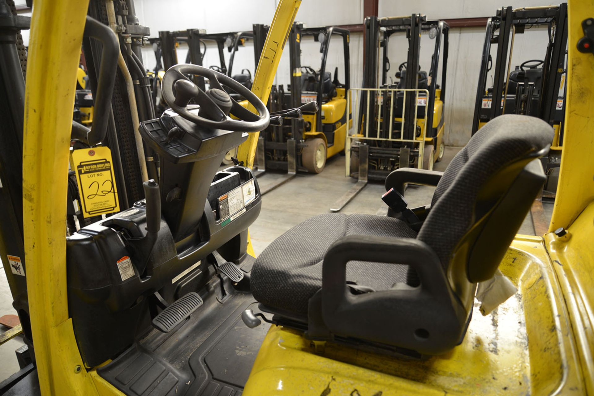 2009 HYSTER 5,000-lb. Capacity Forklift, Model S50FT, S/N F187V15713G, LPG, Lever Shift, Solid - Image 5 of 6