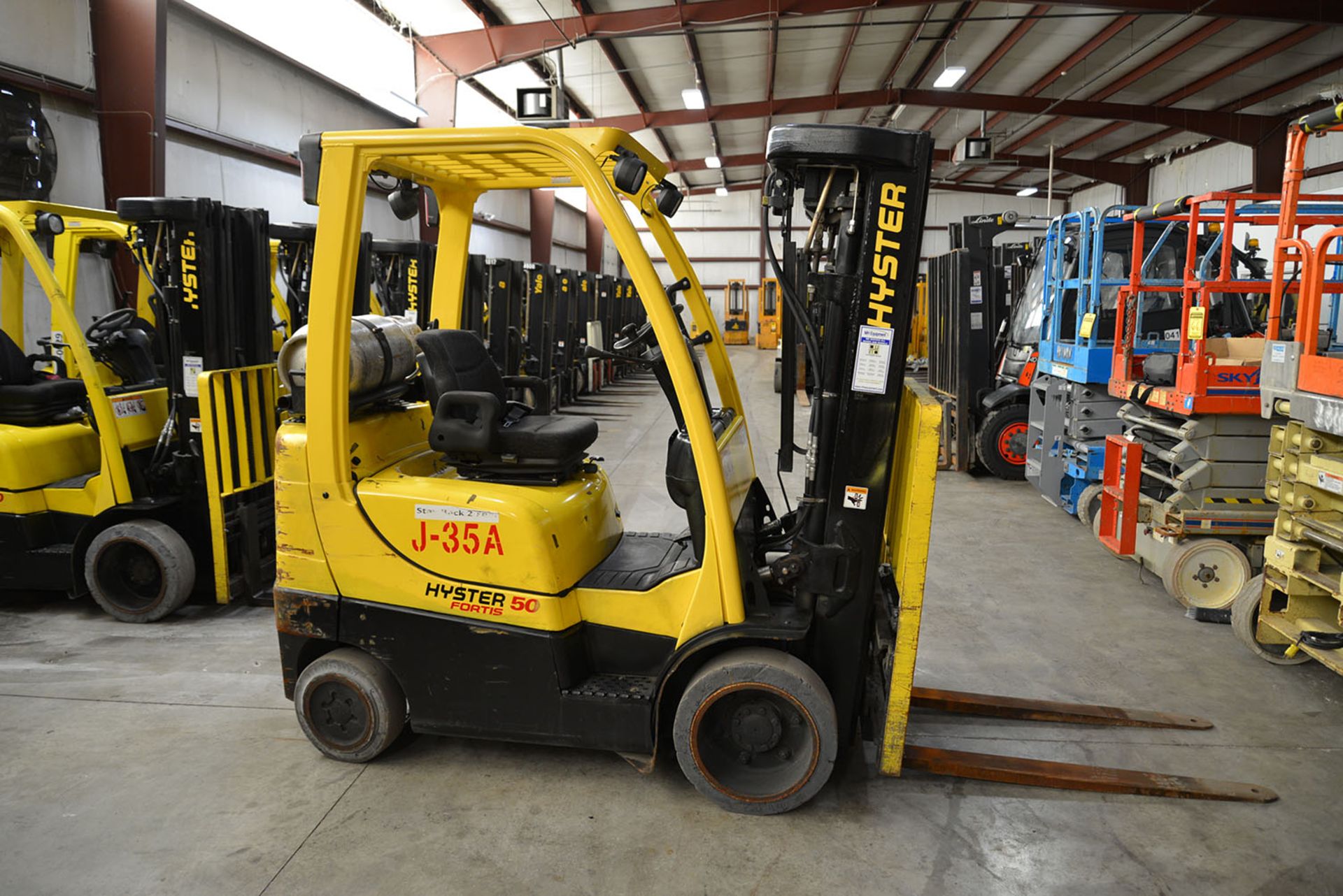 2009 HYSTER 5,000-lb. Capacity Forklift, Model S50FT, S/N F187V15667G, LPG, Lever Shift, Solid - Image 3 of 6