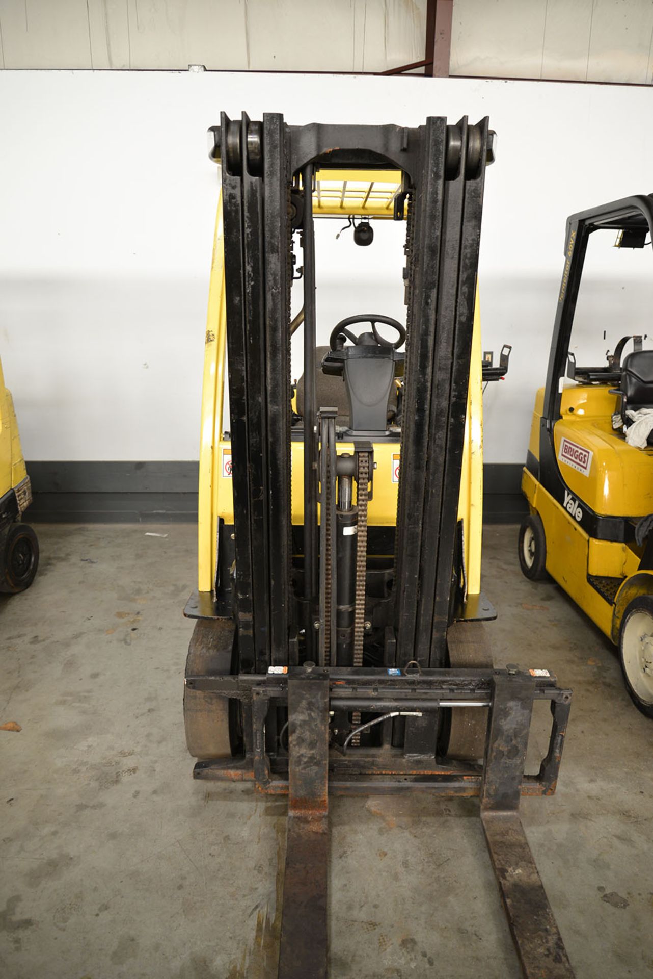 2005 HYSTER 5,000-lb. Capacity Forklift, Model S50FT, S/N F187V02214C, LPG, Lever Shift, Solid - Image 2 of 5