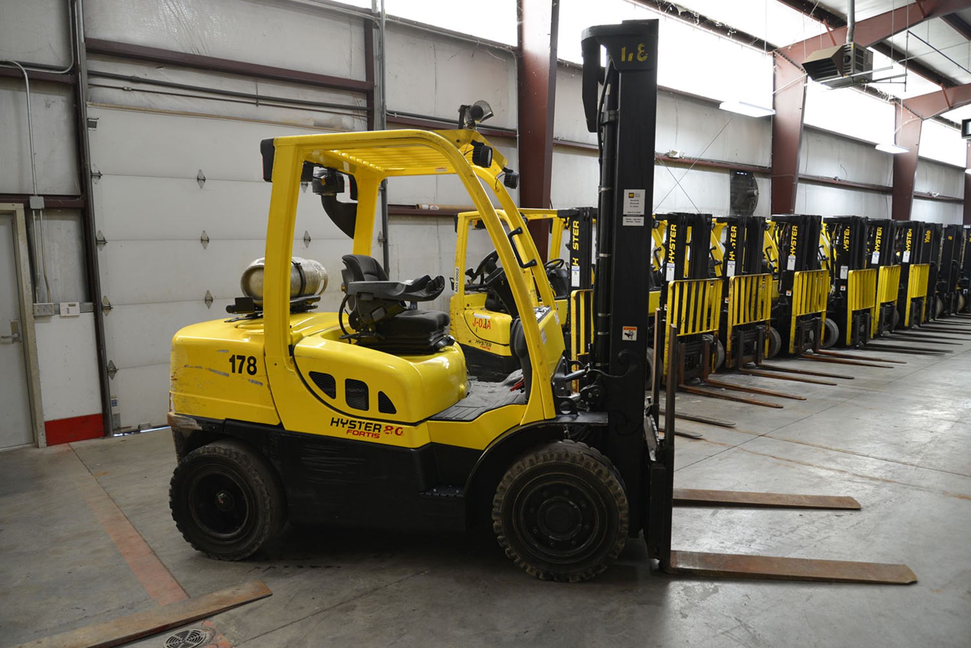 2011 HYSTER 8,000-lb. Capacity Forklift, Model H80FT, S/N P005V04417J, LPG, Monotrol, Pneumatic - Image 3 of 8