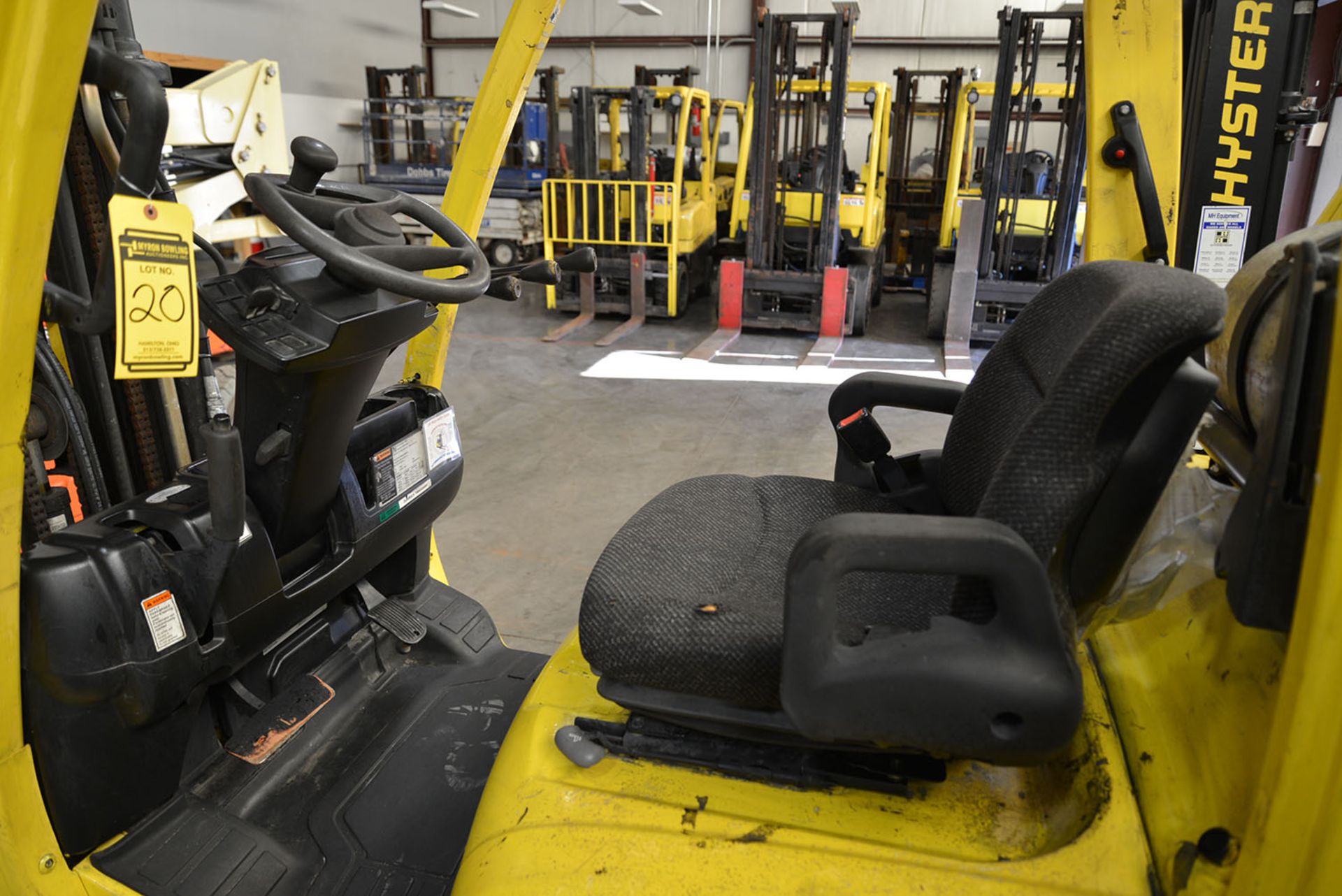 2009 HYSTER 5,000-lb. Capacity Forklift, Model S50FT, S/N F187V15714G, LPG, Lever Shift, Solid - Image 5 of 6