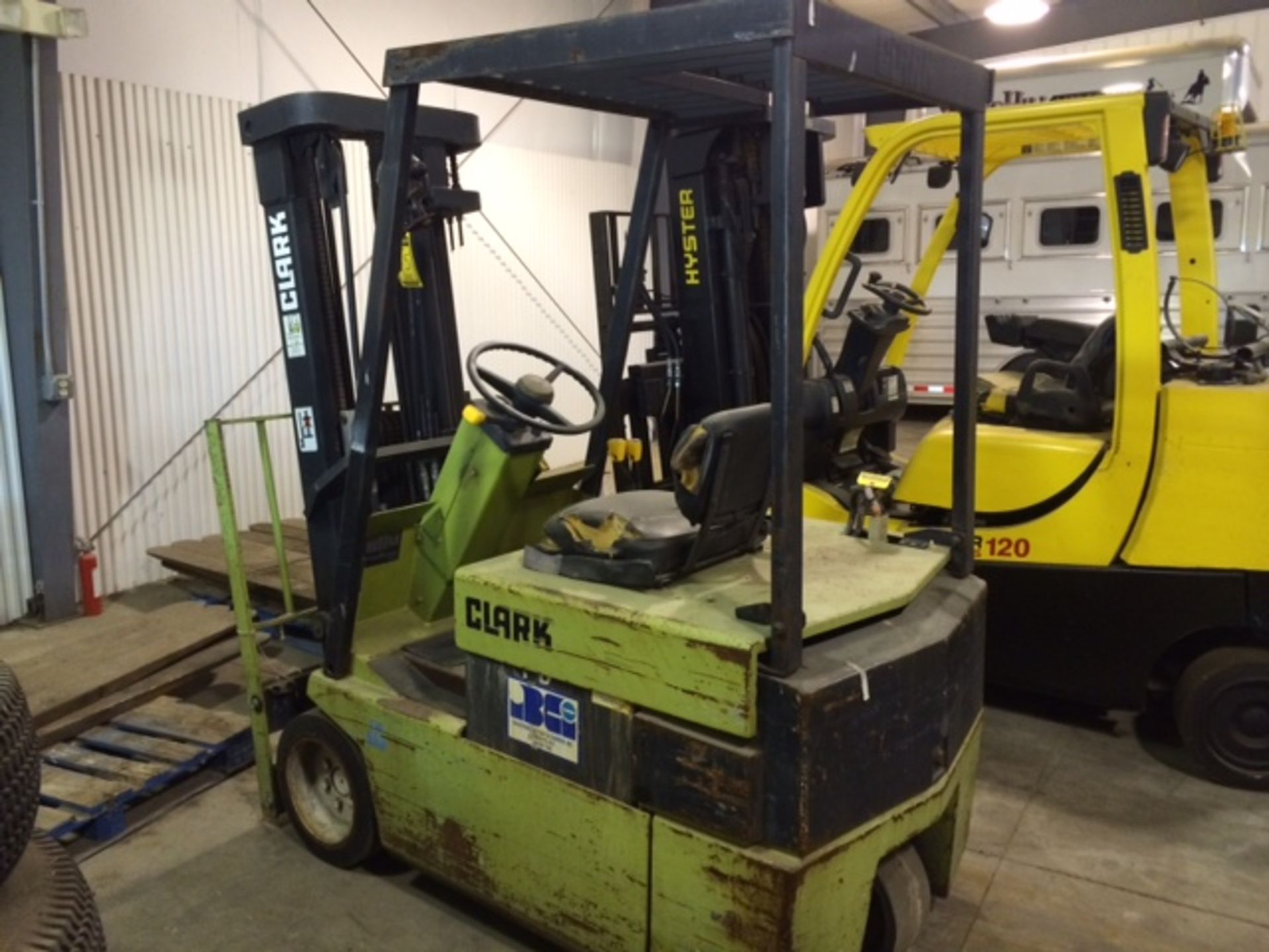 Clark 3,500-lb. Cap. Forklift, Mod: TM20, 3-Wheel, 36 V Electric, 3-Wheel, NO BATTERY, NEEDS WORK