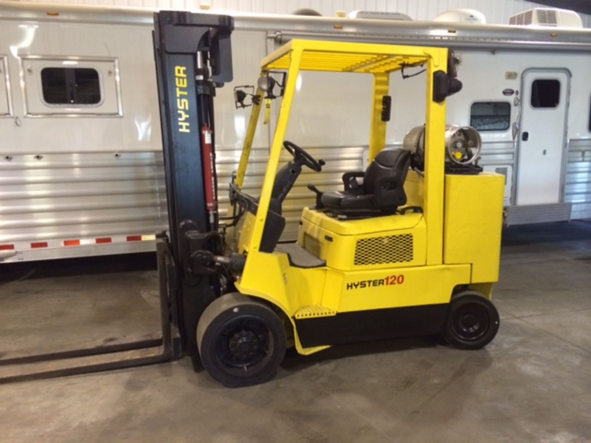 2005 HYSTER 12,000-lb. Capacity Forklift, Model S120XMS, S/N F004V03534C, LPG, Monotrol - Image 2 of 5