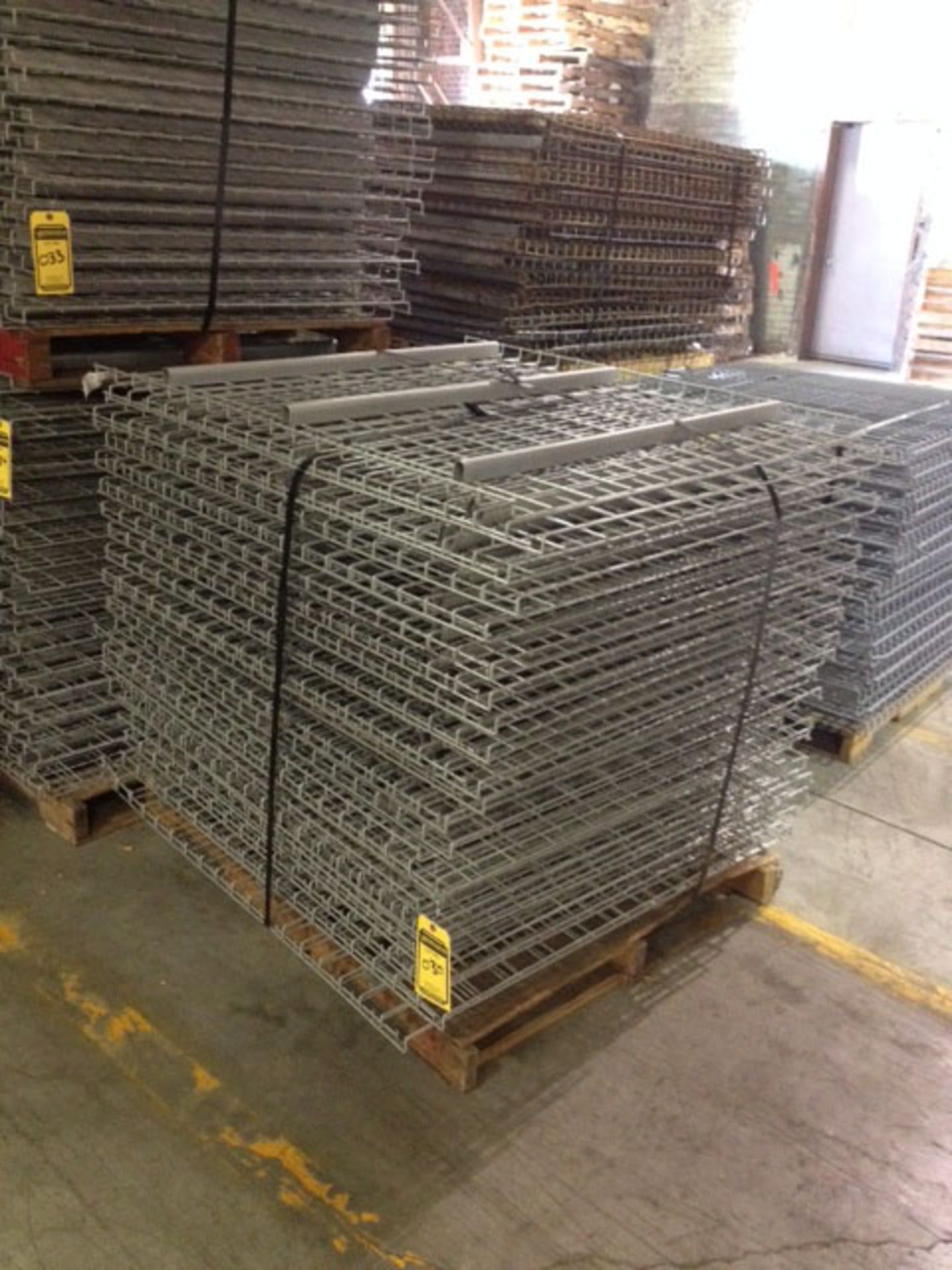 (40) WIRE MESH DECKS - 42'' X 46''; 3-CHANNEL WATERFALL - 40 PER PALLET  (MARION, OH) - Image 2 of 2