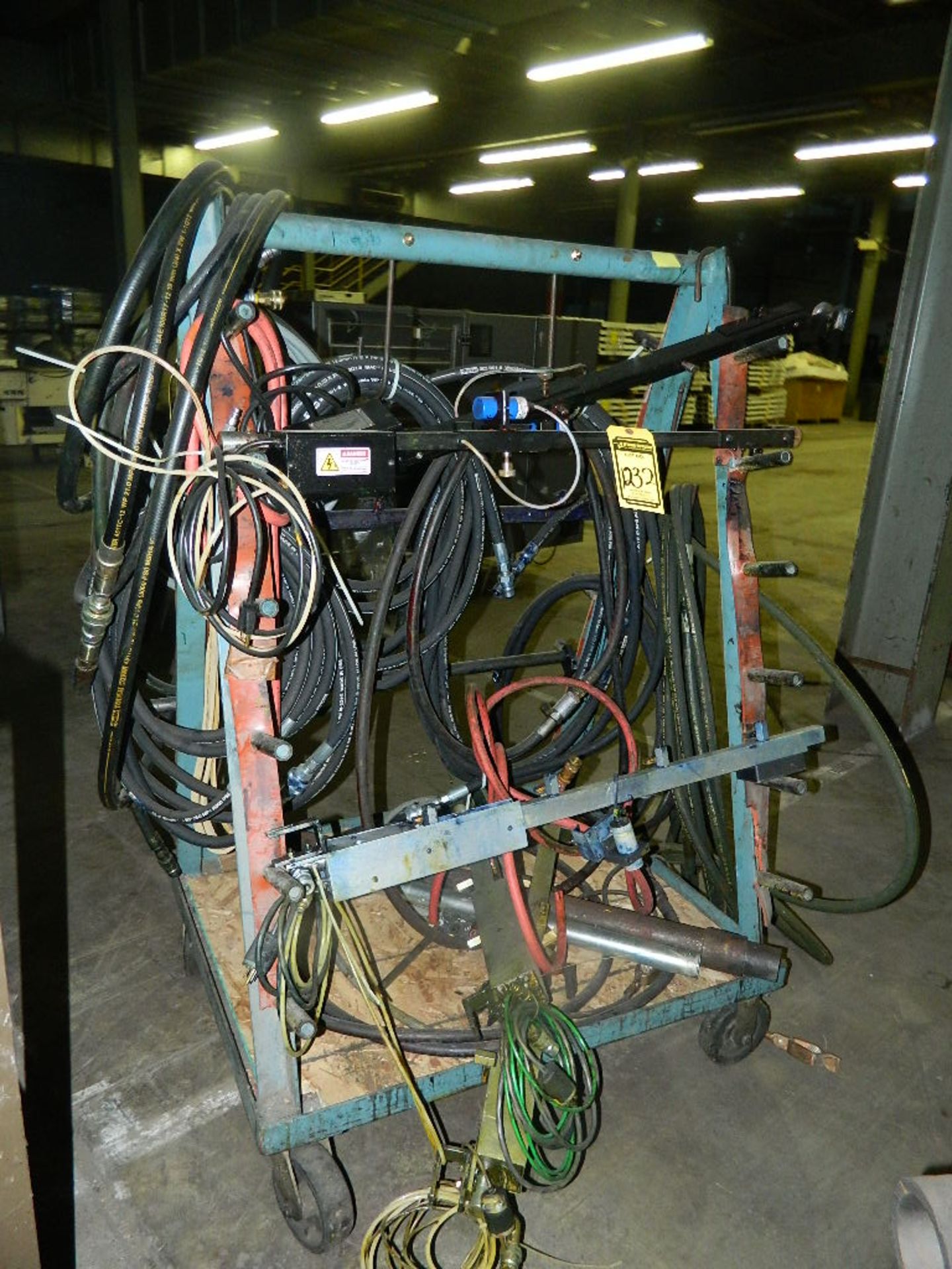 RACK & CONTENTS OF HOSE