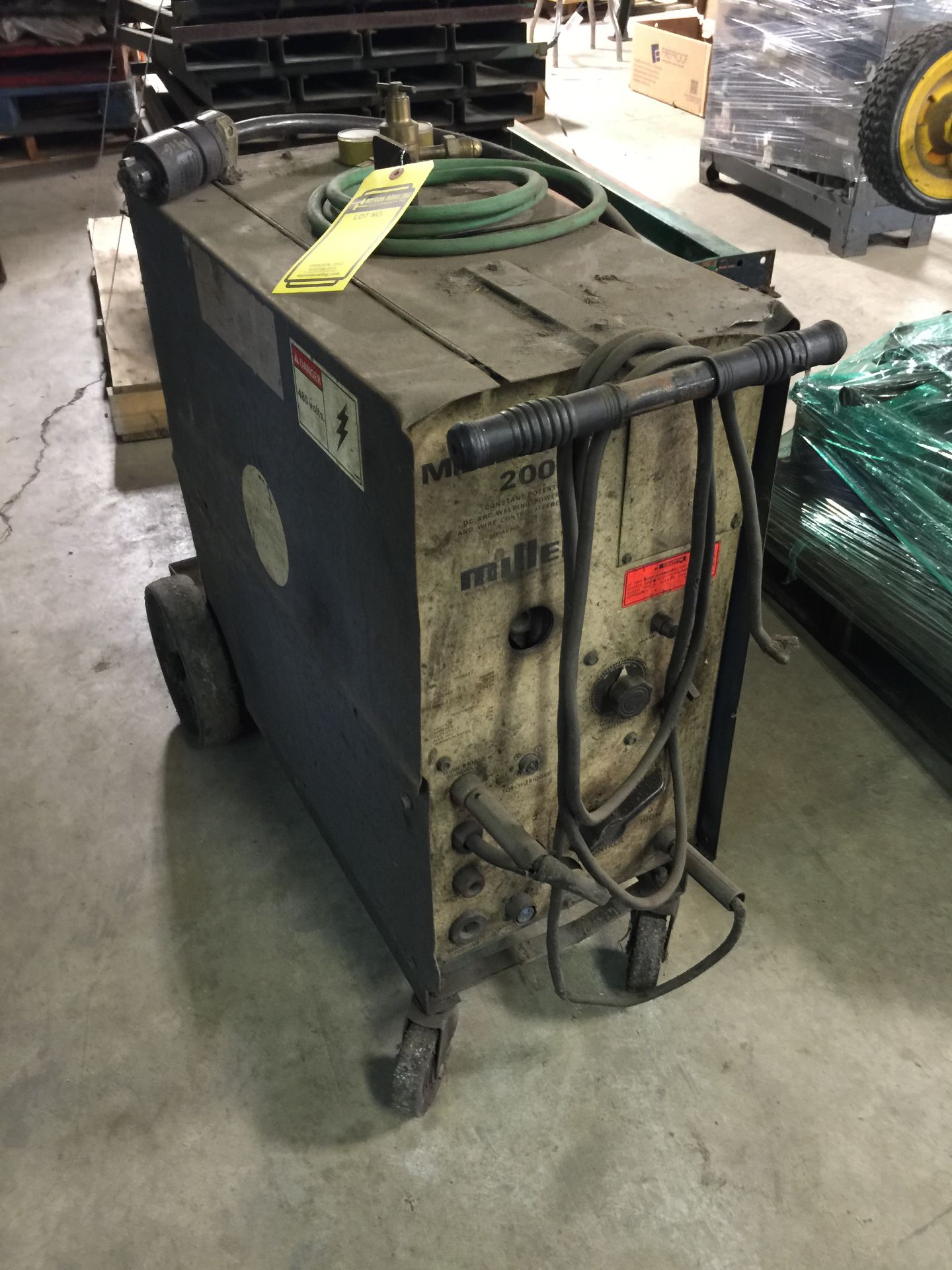 MILLER MILLERMATIC 200 WIRE FEED & ARC WELDER (LOCATED IN SEYMOUR, IN)