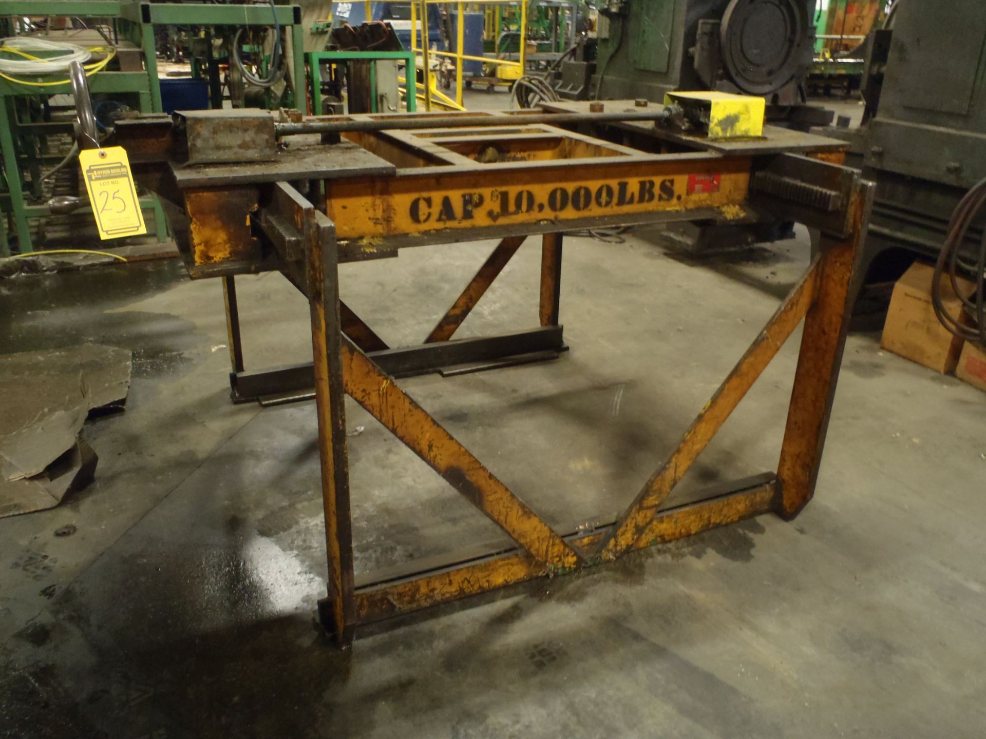 BUSHMAN 10,000 LB. CAPACITY SHEET LIFTER, MODEL 5600, S/N B2913 (RIGGING FEE $100.)