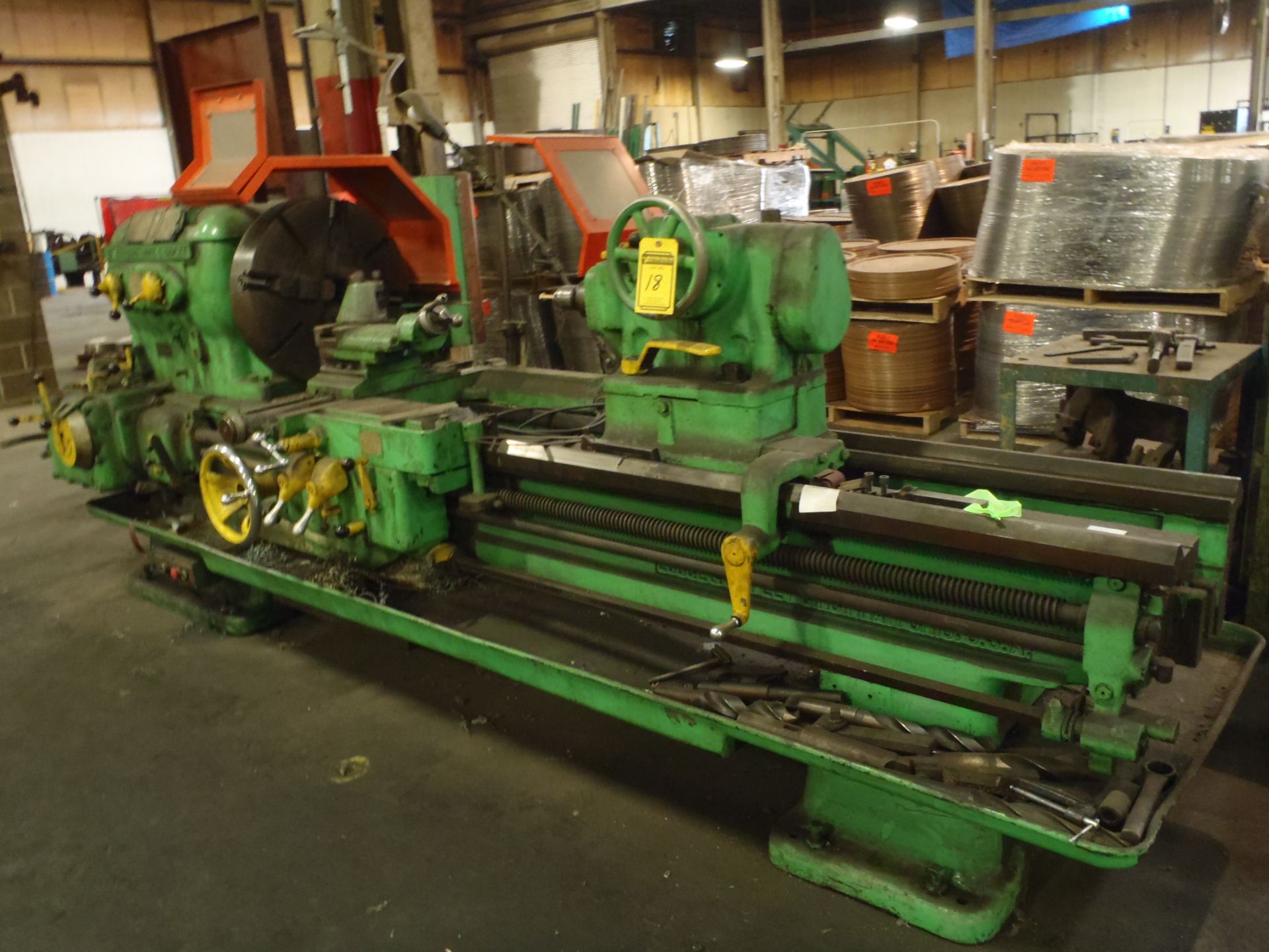 LODGE & SHIPLEY 25'' STANDARD ENGINE LATHE WITH 25'' 4-JAW CHUCK, S/N UN8311A(RIGGING FEE $500.)