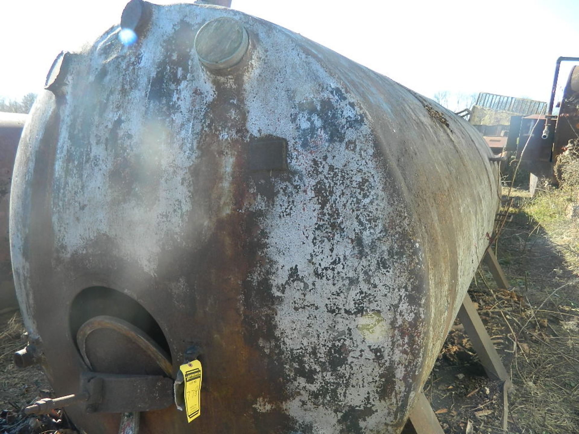 (2) FUEL TANKS