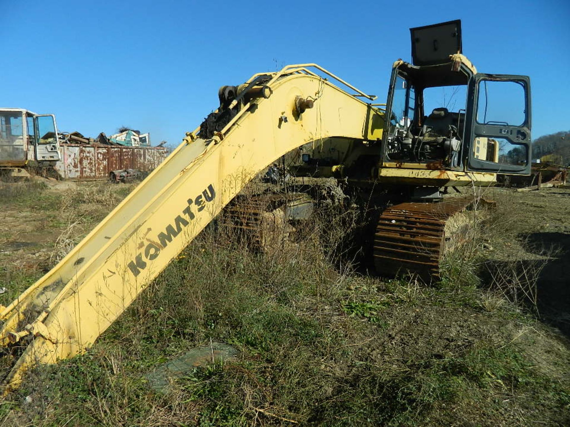 KOMATSU PC300 EXCAVATOR (PARTS MACHINE)