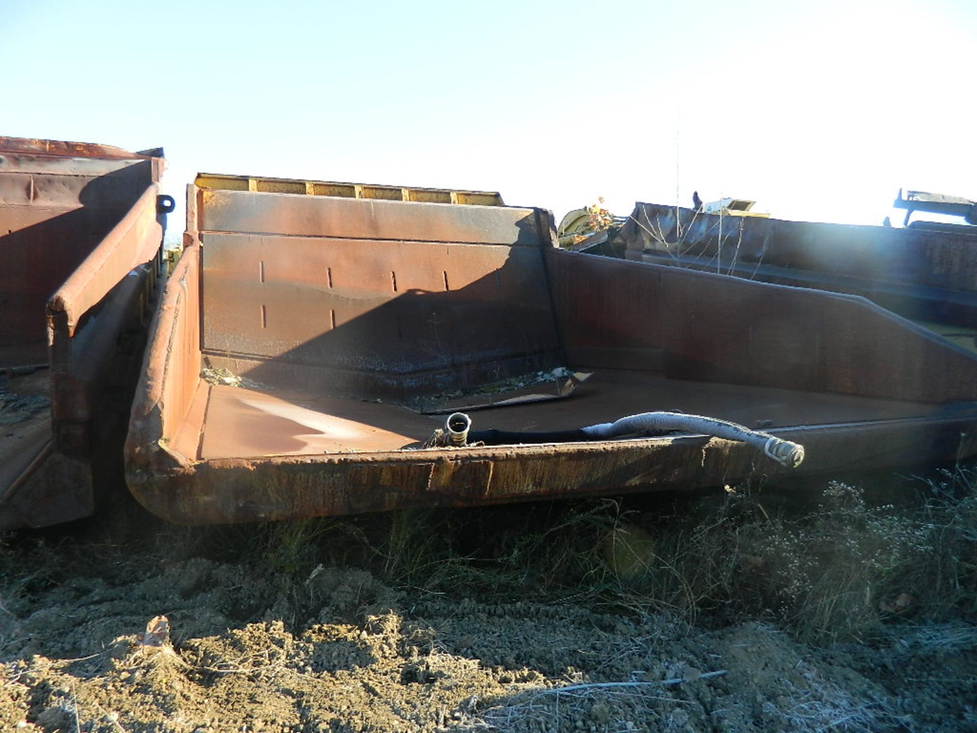 DUMP TRUCK BED