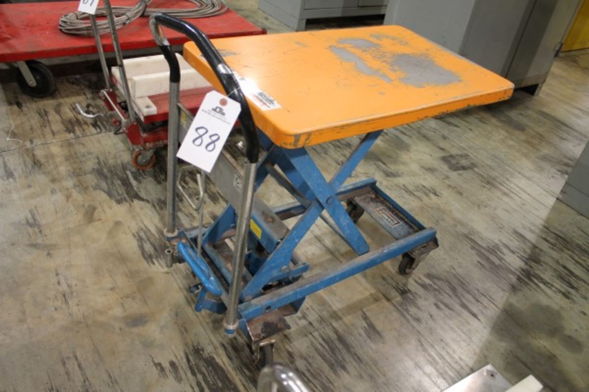 Hydraulic Platform Cart | Loading Fee: $5
