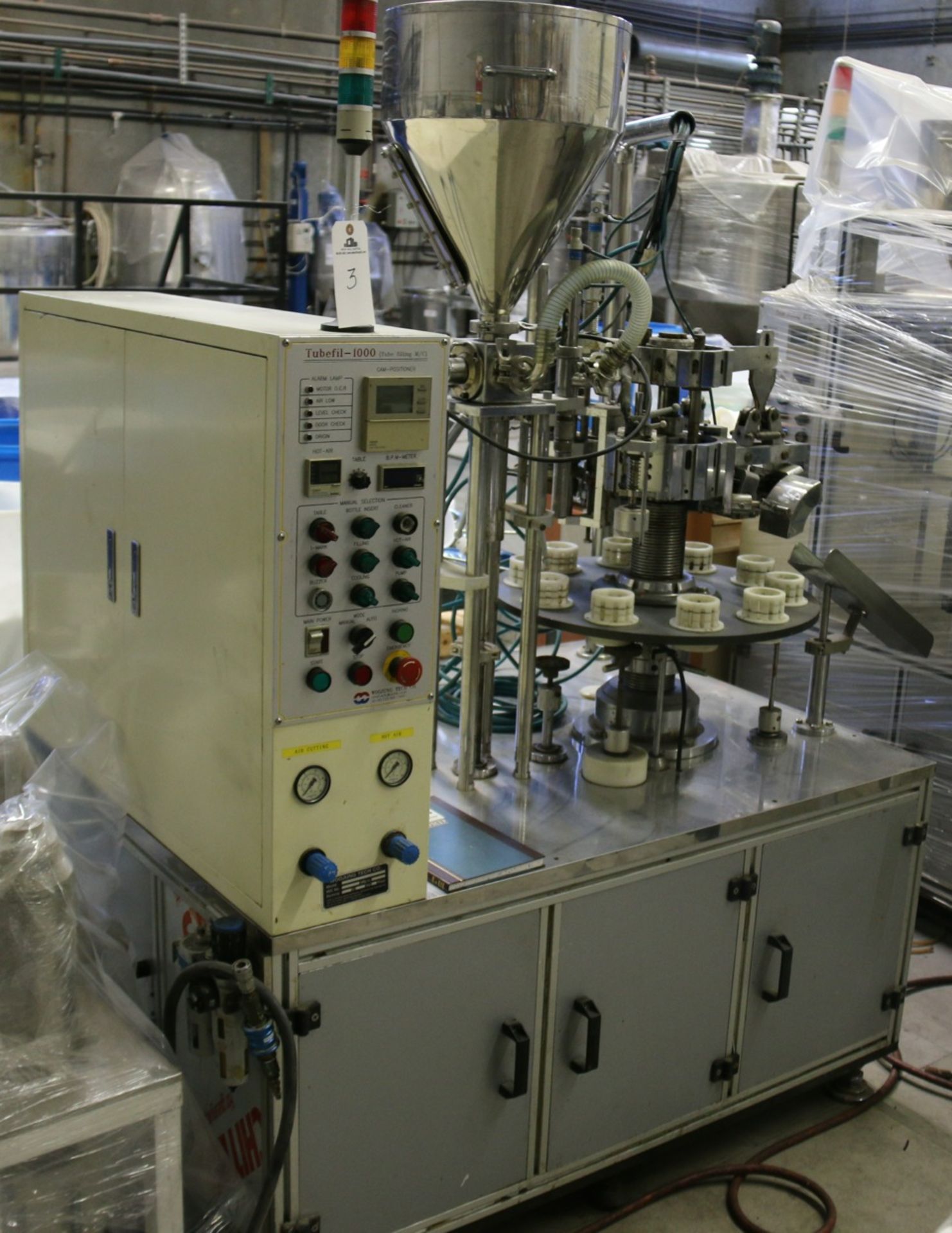 Woojung Tubefil-1000 Automatic Hot Air 10-Station Tube Filler - Image 4 of 6