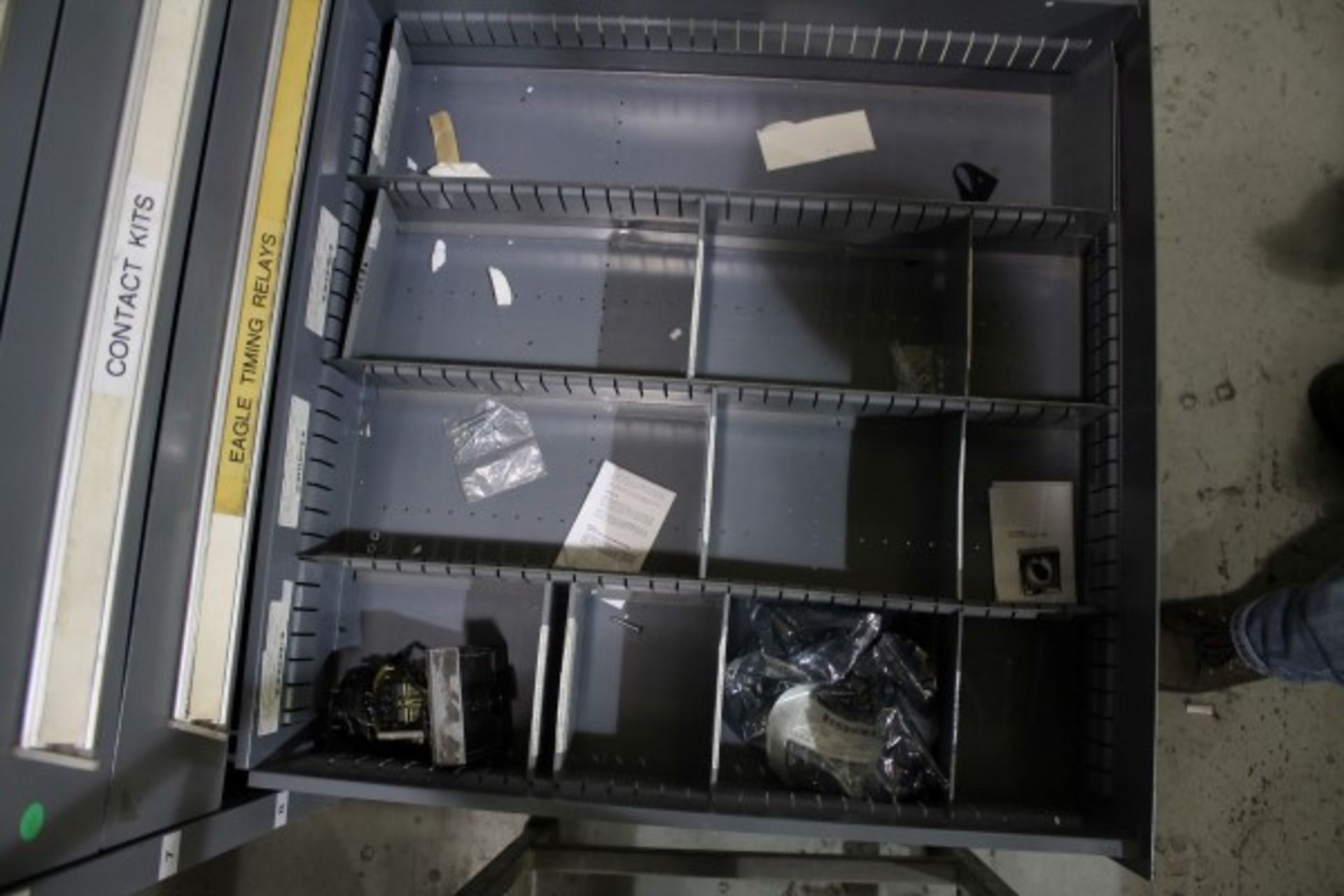 Stanley Vidmar 9 Drawer Storage Cabinet, W/ Contents, Electronic & Electrical Components - Image 9 of 10