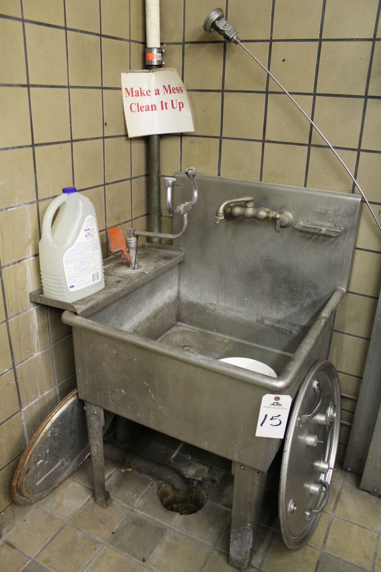 SS Sink, W/ Eye Wash Station | Rigging Fee: $75