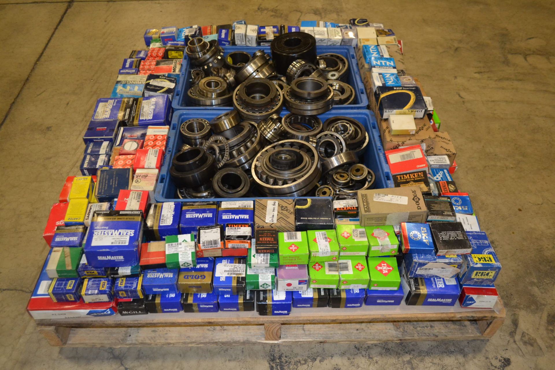 LOT OF ASSORTED ROLLER BEARINGS, SKF, TIMKEN, NTN, SEALMASTER, NSK, INA, IKO