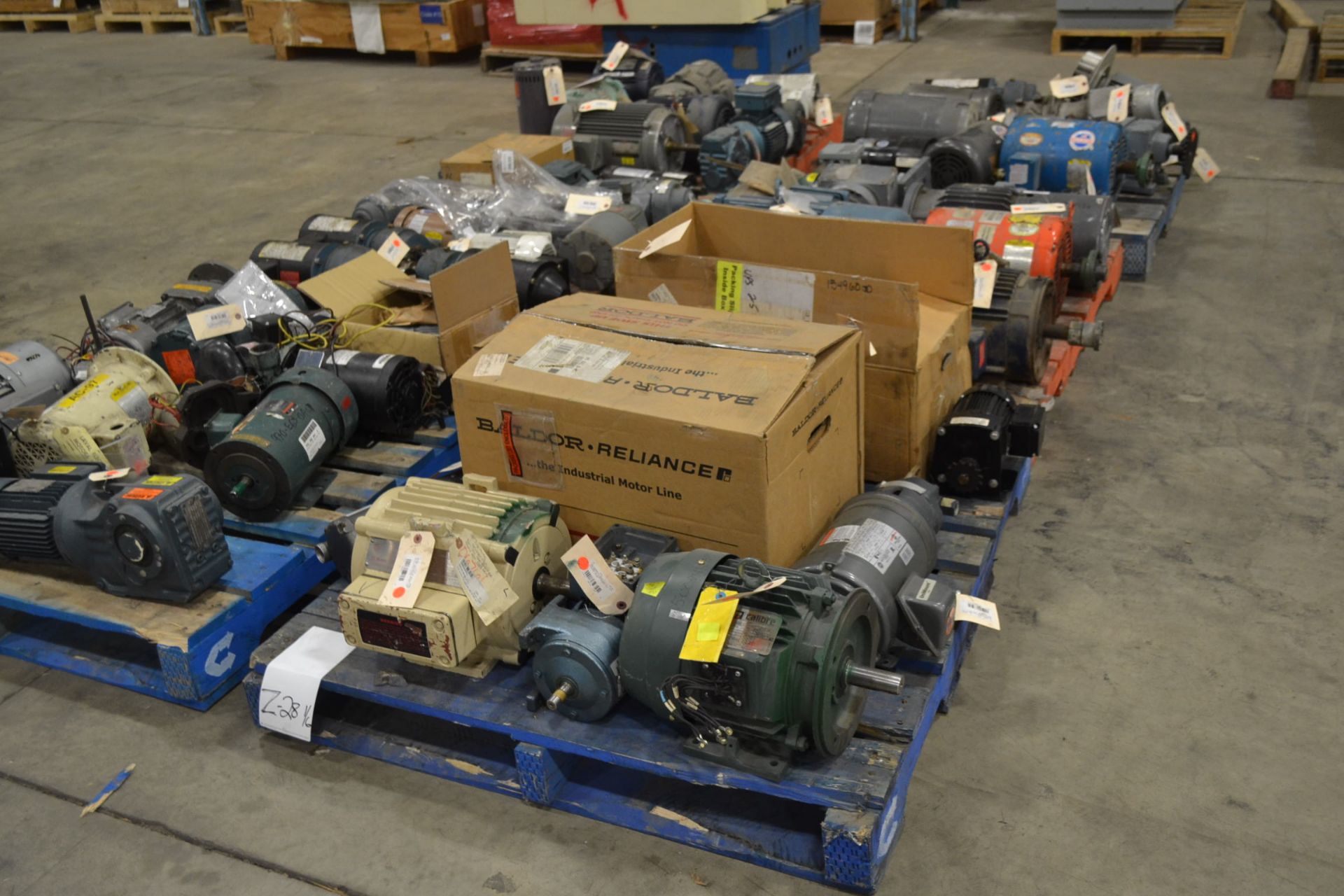 LOT OF SMALL MOTORS, 1 - 10 HP, APPROXIMATELY 65 MOTORS