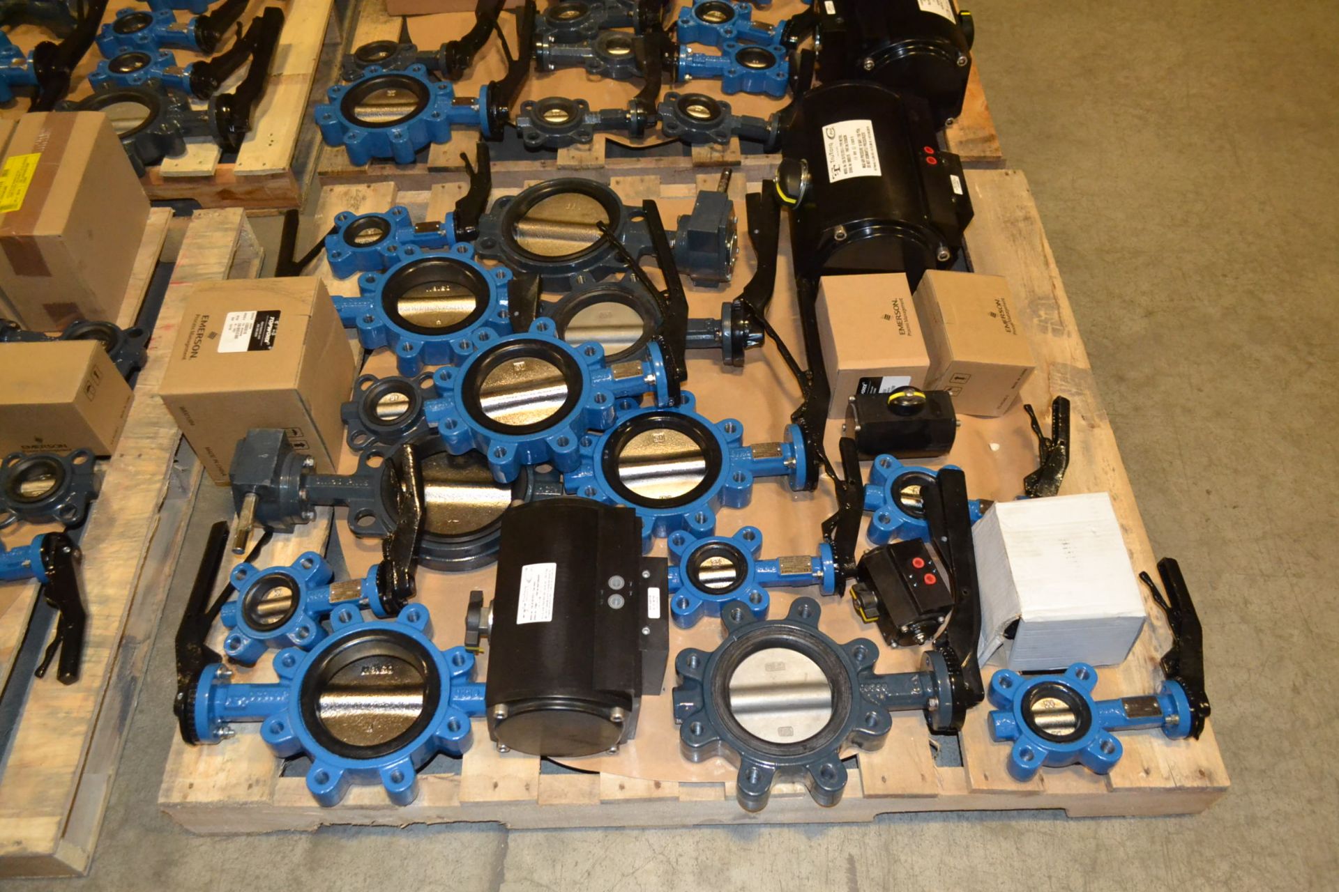 LOT OF ASSORTED BUTTERFLY VALVES, BALL VALVES AND ACTUATORS - Image 5 of 6