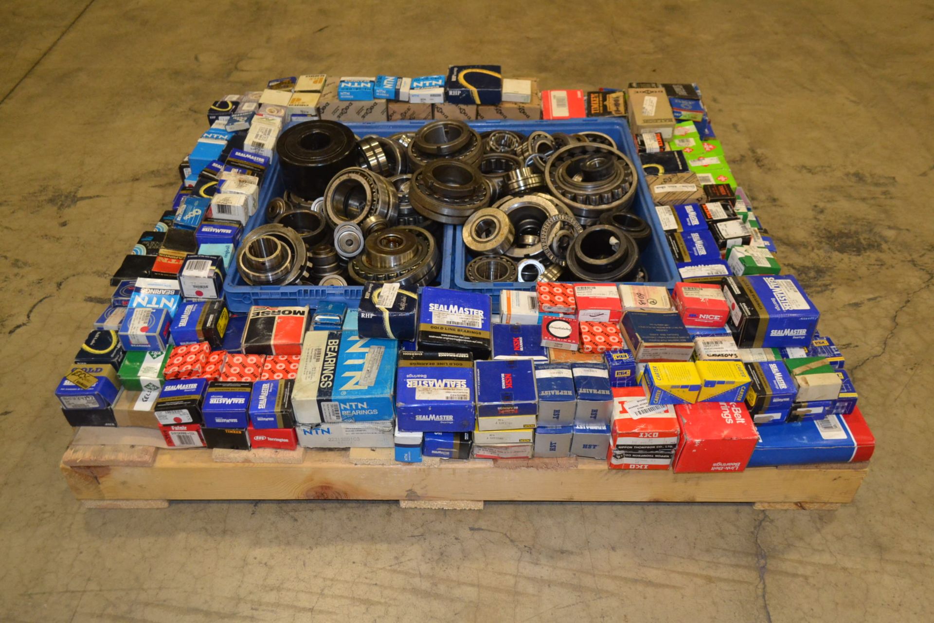 LOT OF ASSORTED ROLLER BEARINGS, SKF, TIMKEN, NTN, SEALMASTER, NSK, INA, IKO - Image 3 of 4