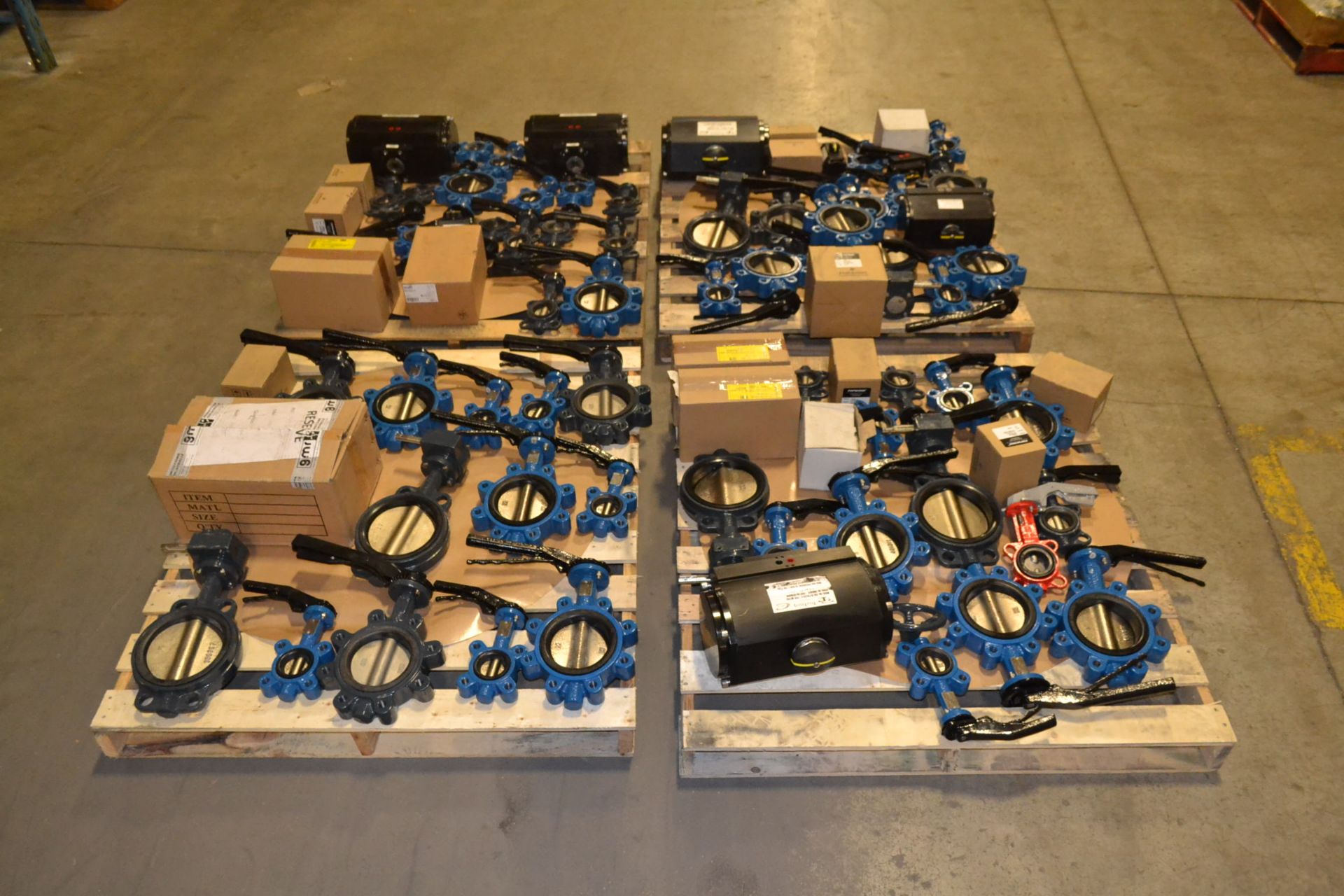 LOT OF ASSORTED BUTTERFLY VALVES, BALL VALVES AND ACTUATORS