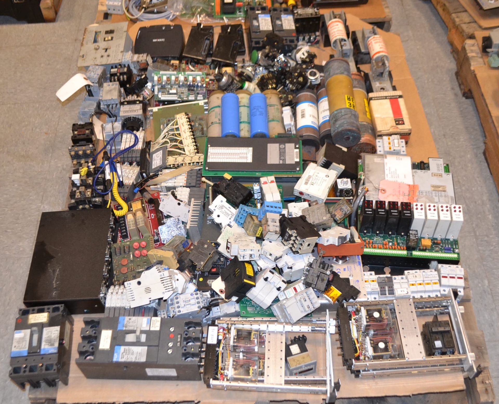 LOT OF ELECTRONICS AND CONTROL FROM ELECTRICAL SPARES SHOP