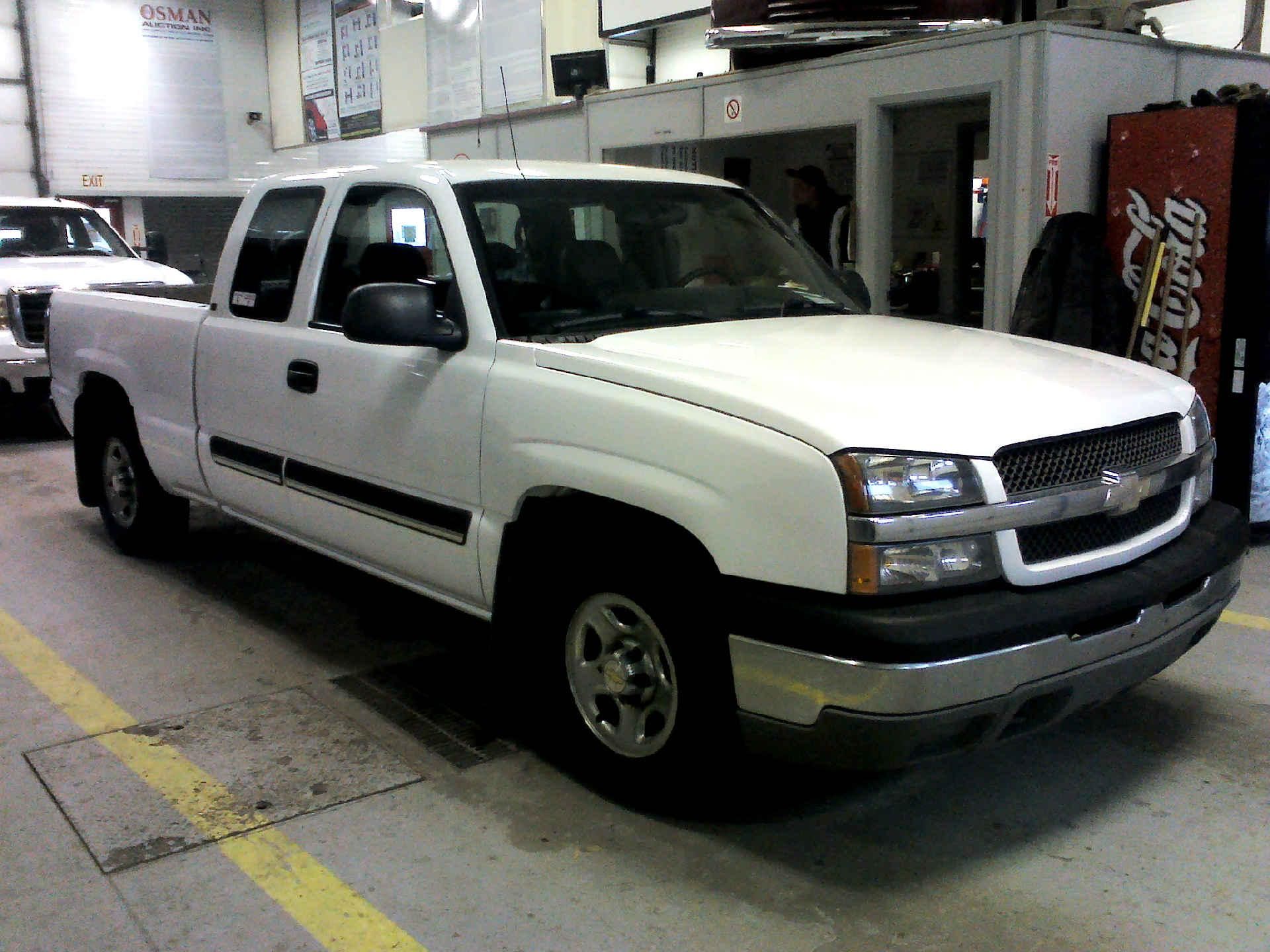 2004 CHEVROLET SILVERADO 1500 LT EXT. CAB 2WD 4.8L V8 OHV 16V AUTOMATIC SN:2GCEC19V041145776 - Image 3 of 9