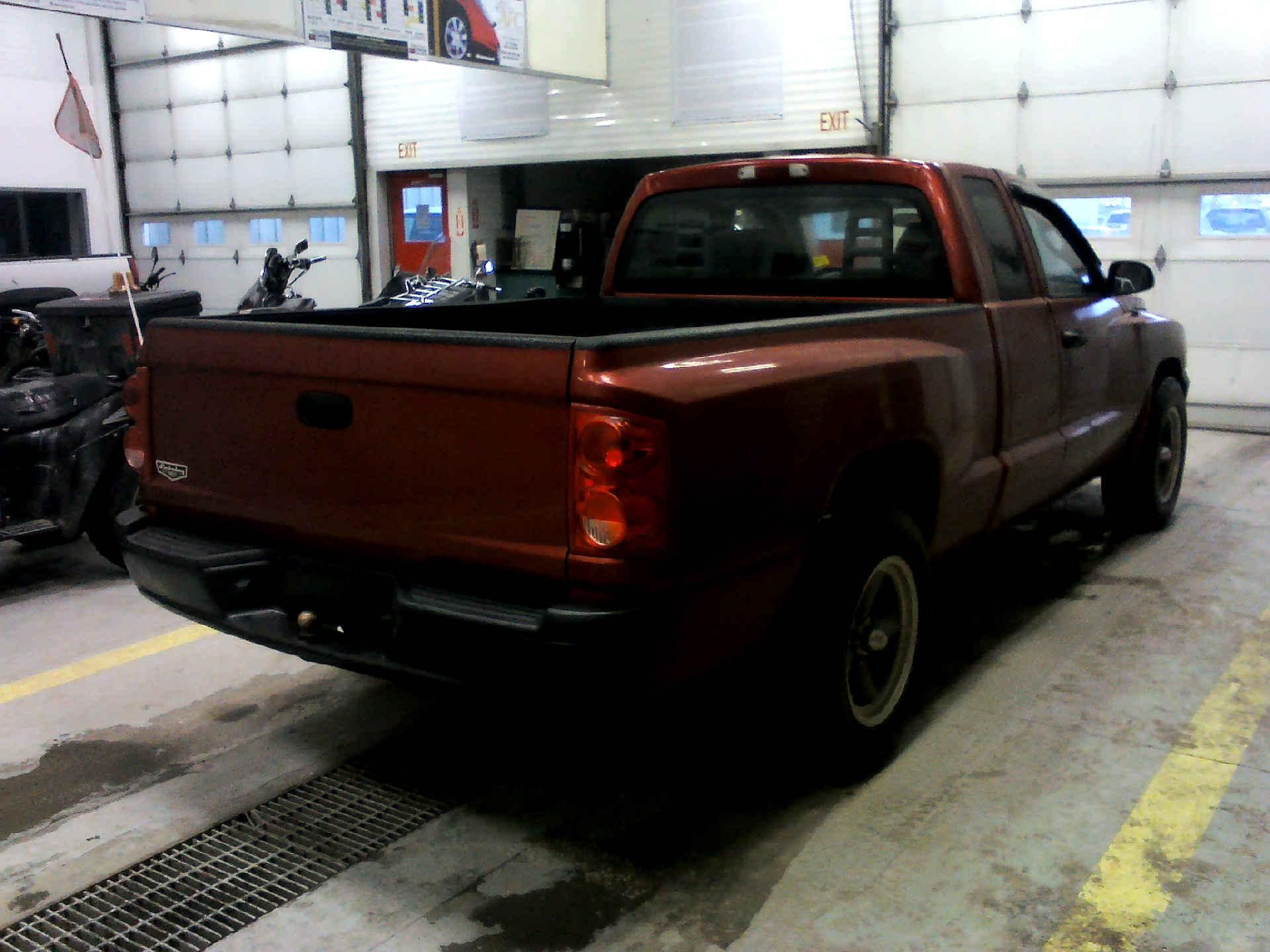 2006 DODGE DAKOTA ST CLUB CAB 2WD 3.7L V6 SOHC 12V 6-SPD AUTOMATIC SN:1D7HE22K66S558811 OPTIONS:AC - Image 4 of 9