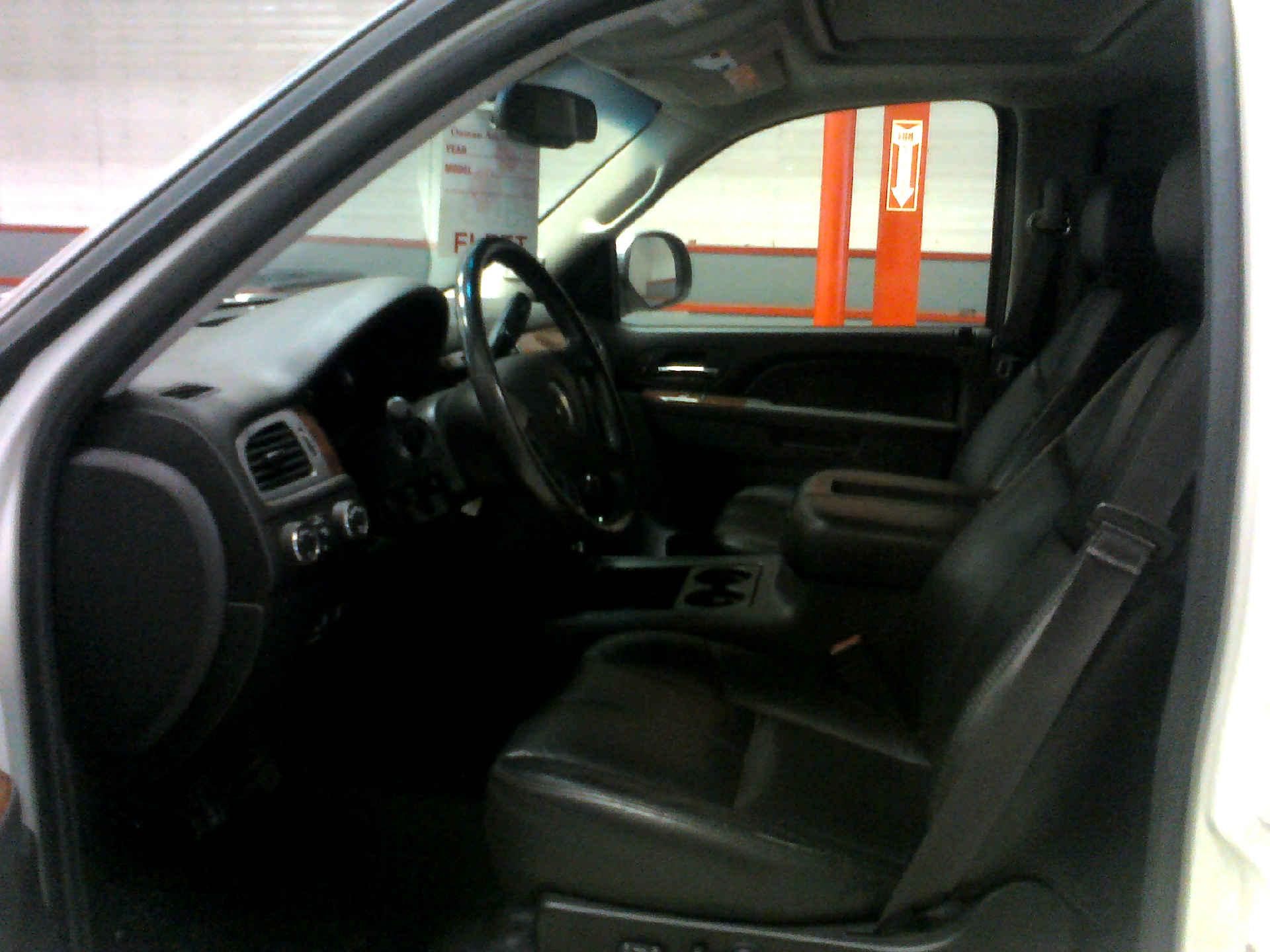 2011 CHEVROLET SILVERADO 1500 LTZ CREW CAB 4WD 5.3L V8 OHV 16V FFV AUTOMATIC SN:3GCPKTE30BG224381 - Image 5 of 9