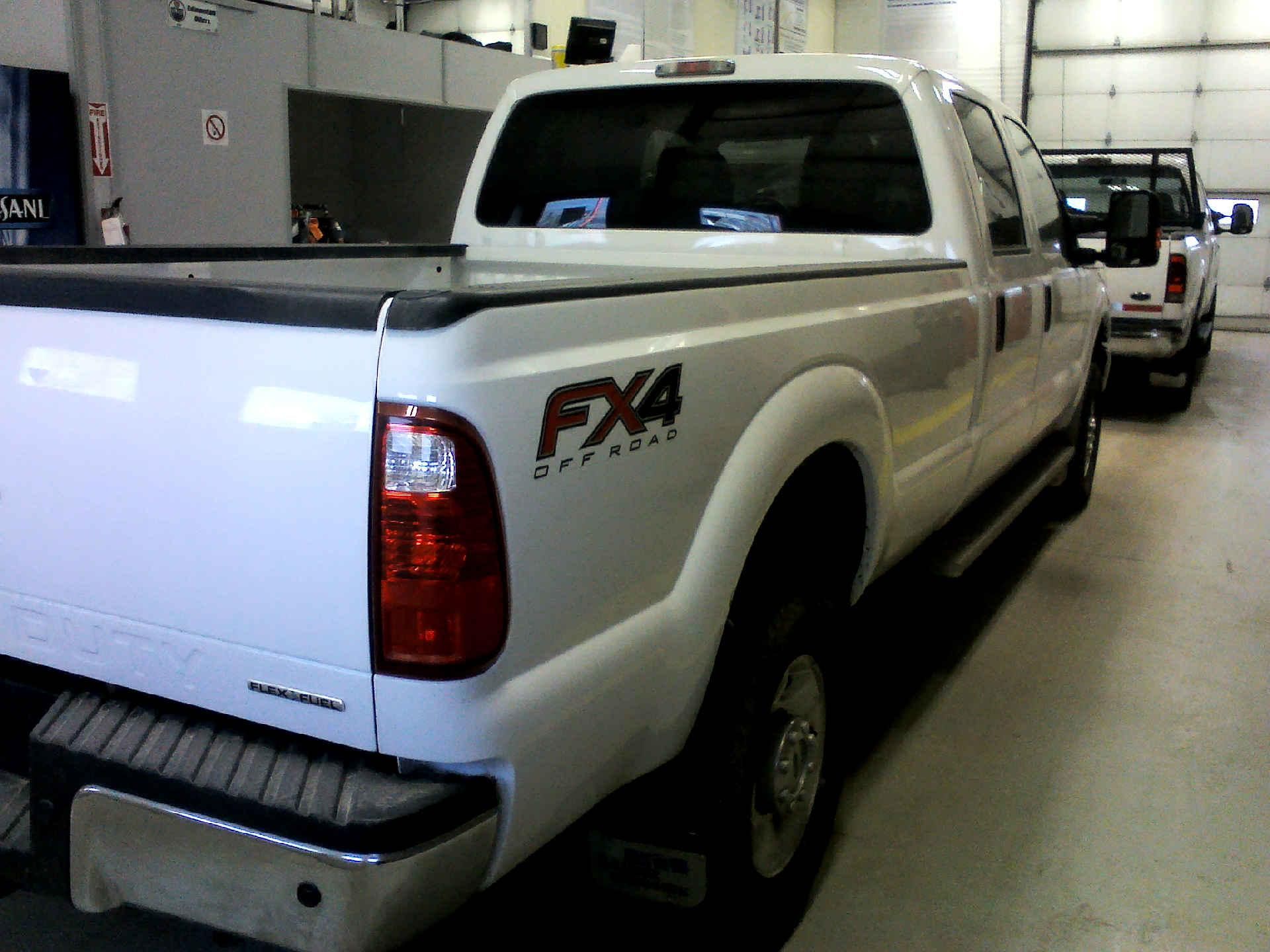 2012 FORD F-350 SD XLT CREW CAB 4WD 6.2L V8 OHV 16V AUTOMATIC SN:1FT8W3B66CEA26937 OPTIONS:AC TW - Image 4 of 9