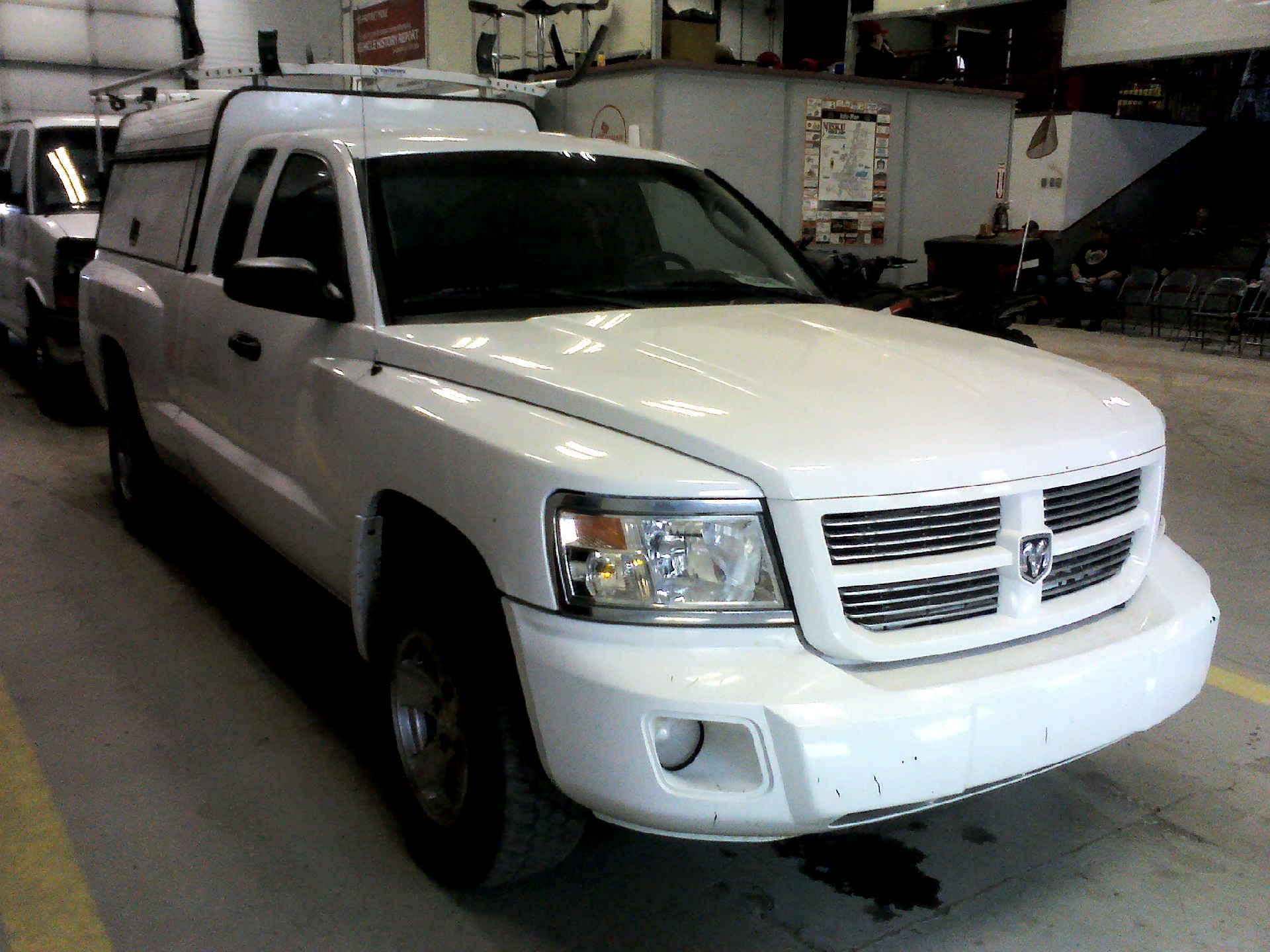 2010 DODGE DAKOTA SLT EXTENDED CAB 2WD 3.7L V6 SOHC 12V AUTOMATIC SN:1D7CE3BK0AS159031 OPTIONS:AC TW - Image 3 of 8